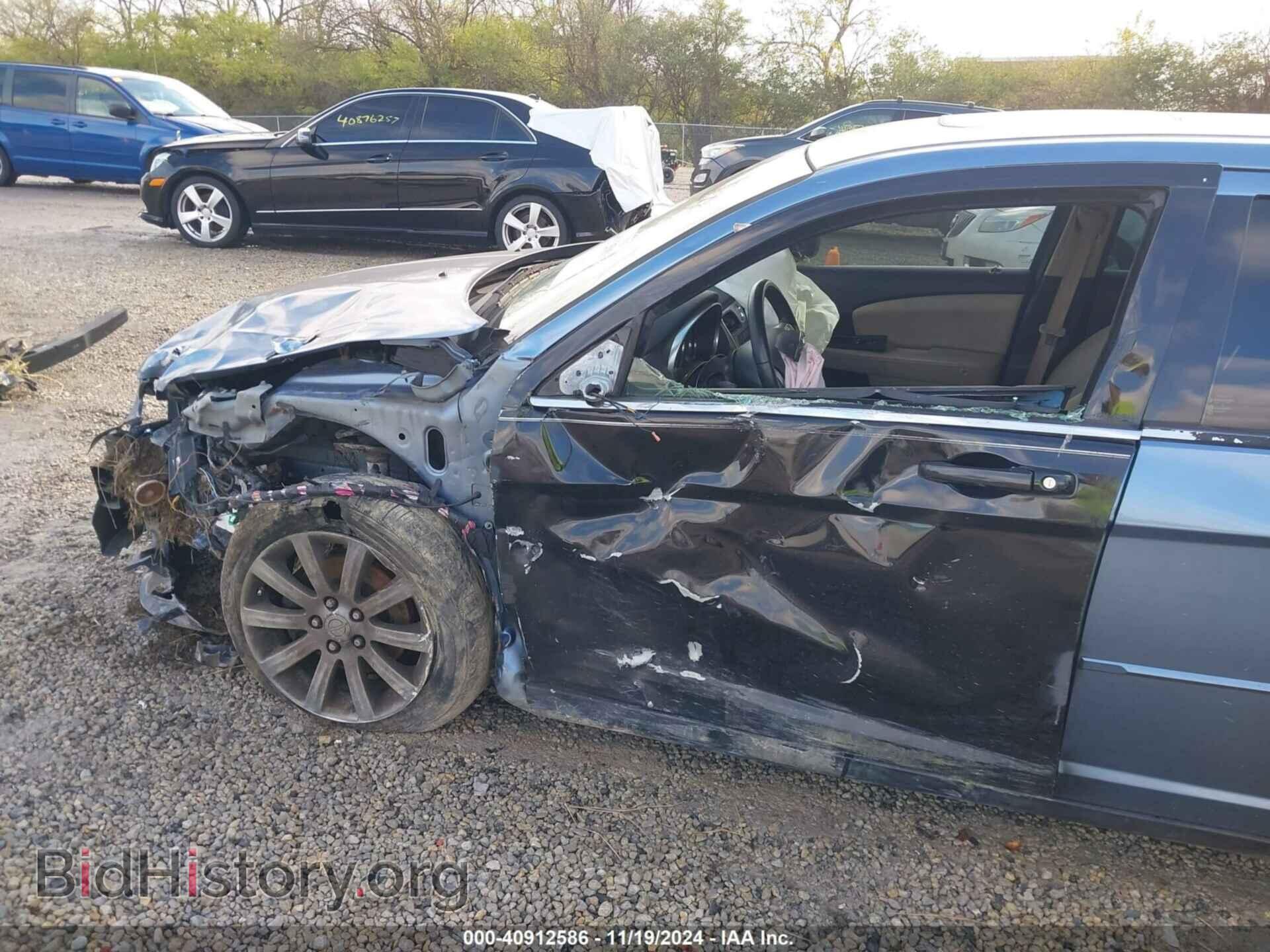 2011 CHRYSLER 200 - VIN: 1C3BC1FG5BN559872 - Фото 6