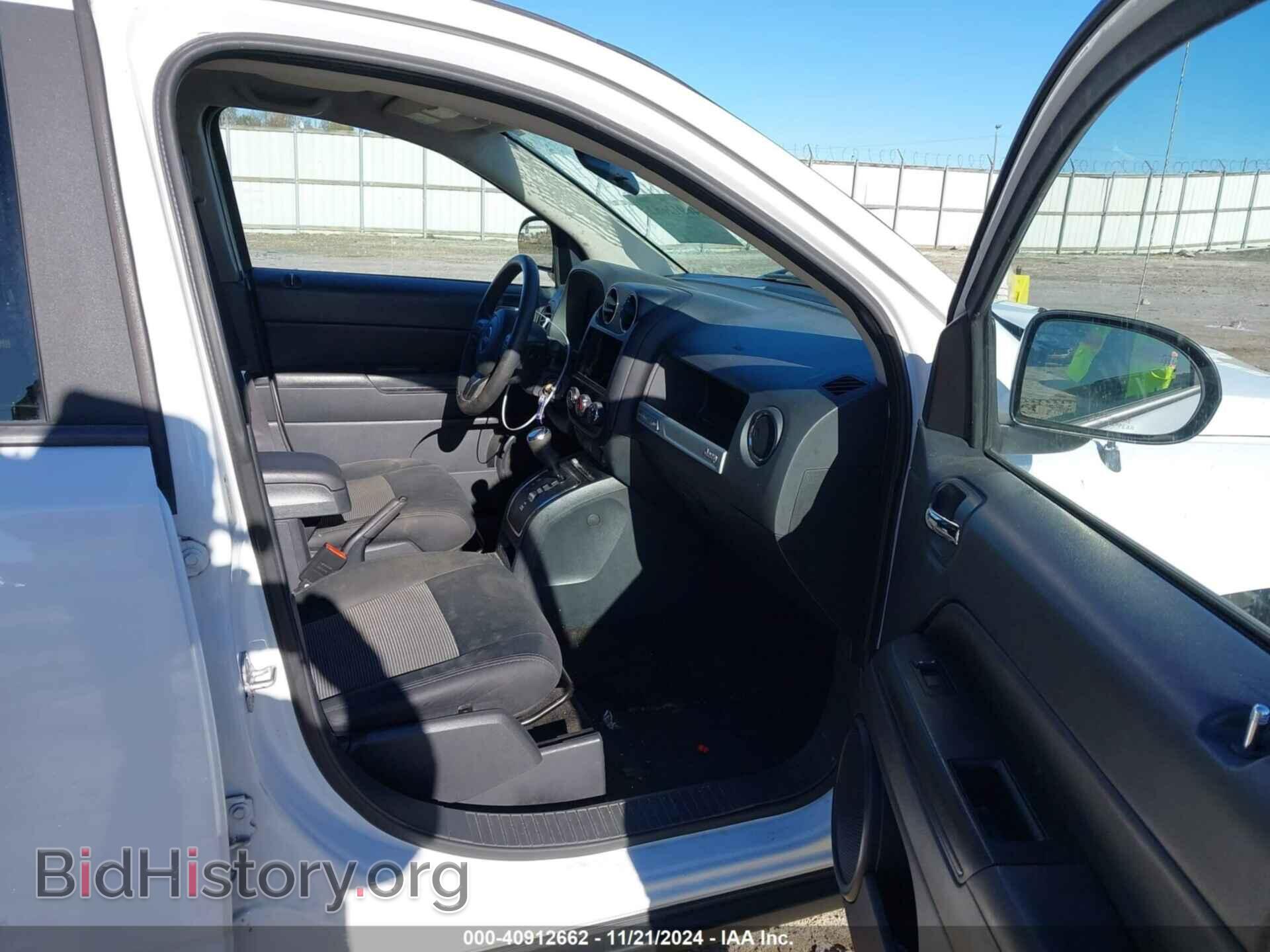 2014 JEEP COMPASS - VIN: 1C4NJCBA4ED743075 - Фото 5