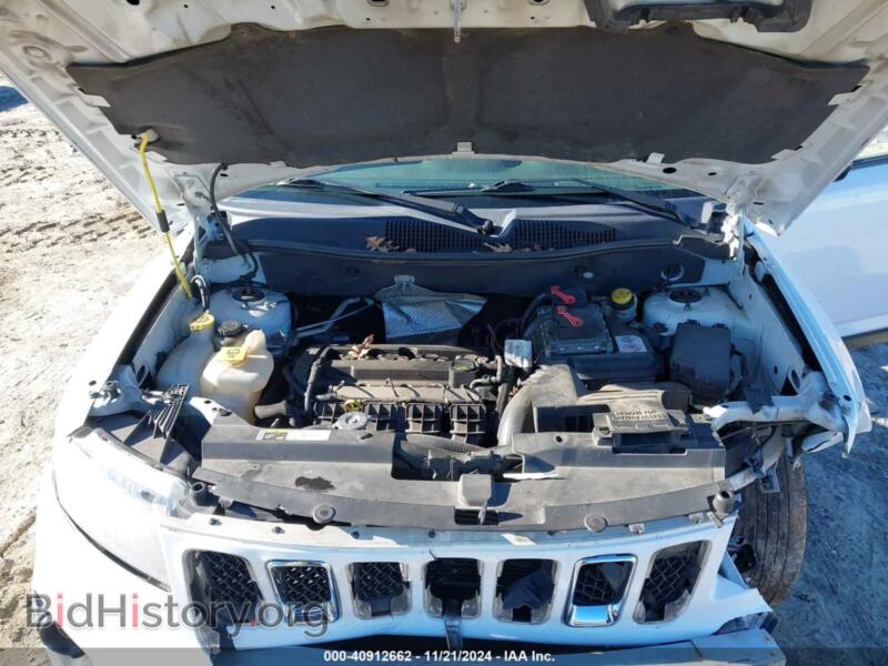 2014 Jeep COMPASS (VIN 1C4NJCBA4ED743075) — фото 10 из 16