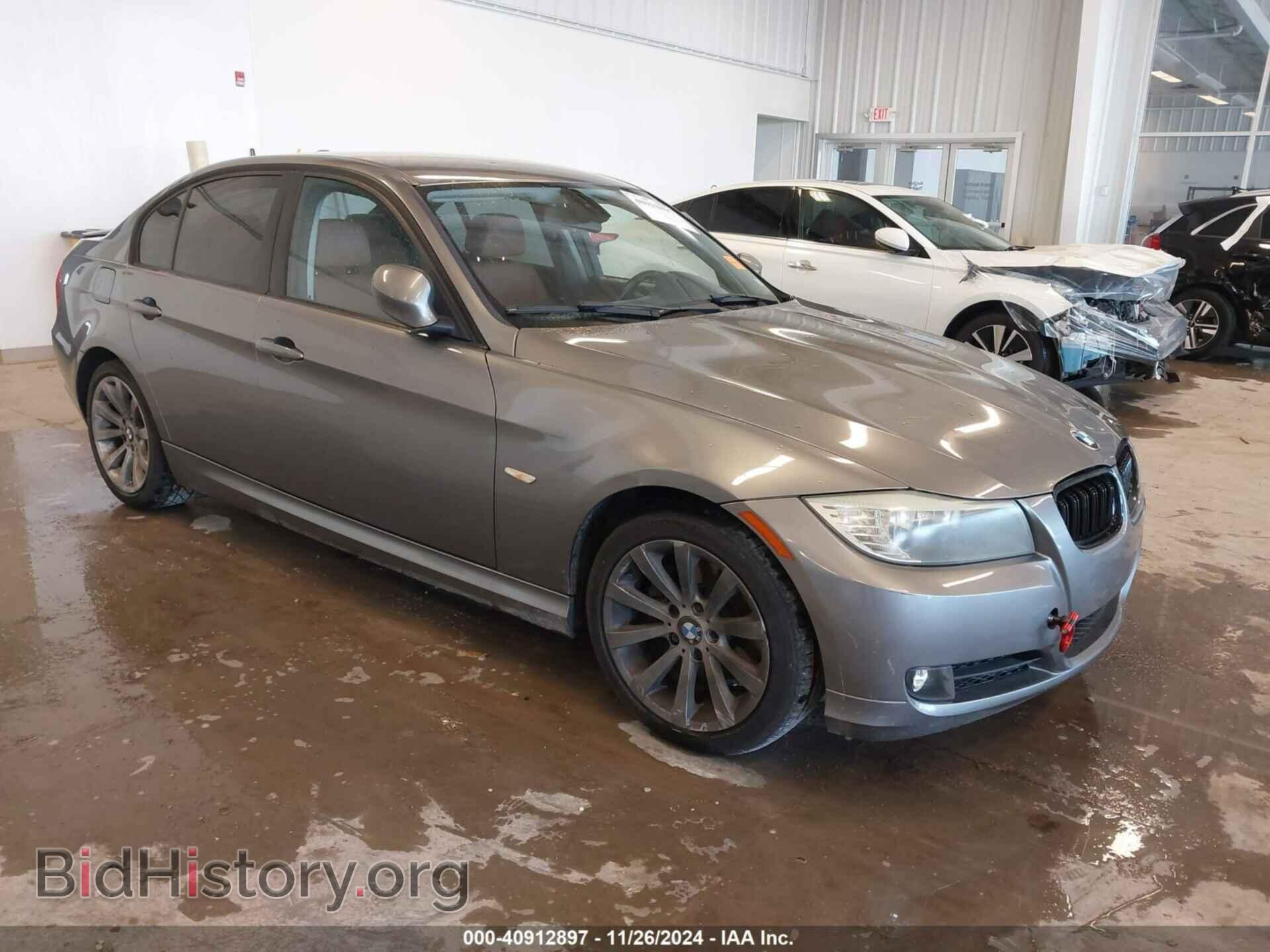 Фотография WBAPH7C53BE462014 - BMW 328I 2011