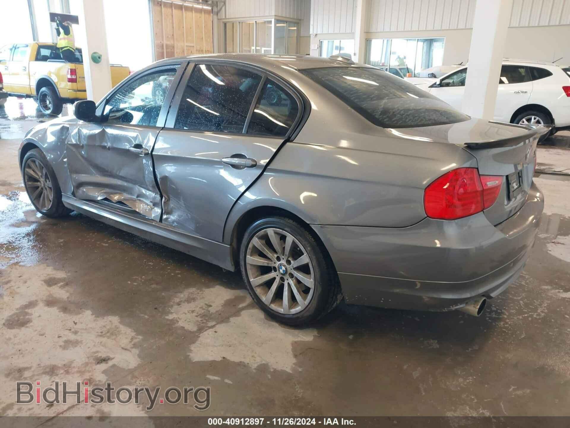 2011 BMW 328I - VIN: WBAPH7C53BE462014 - Фото 3