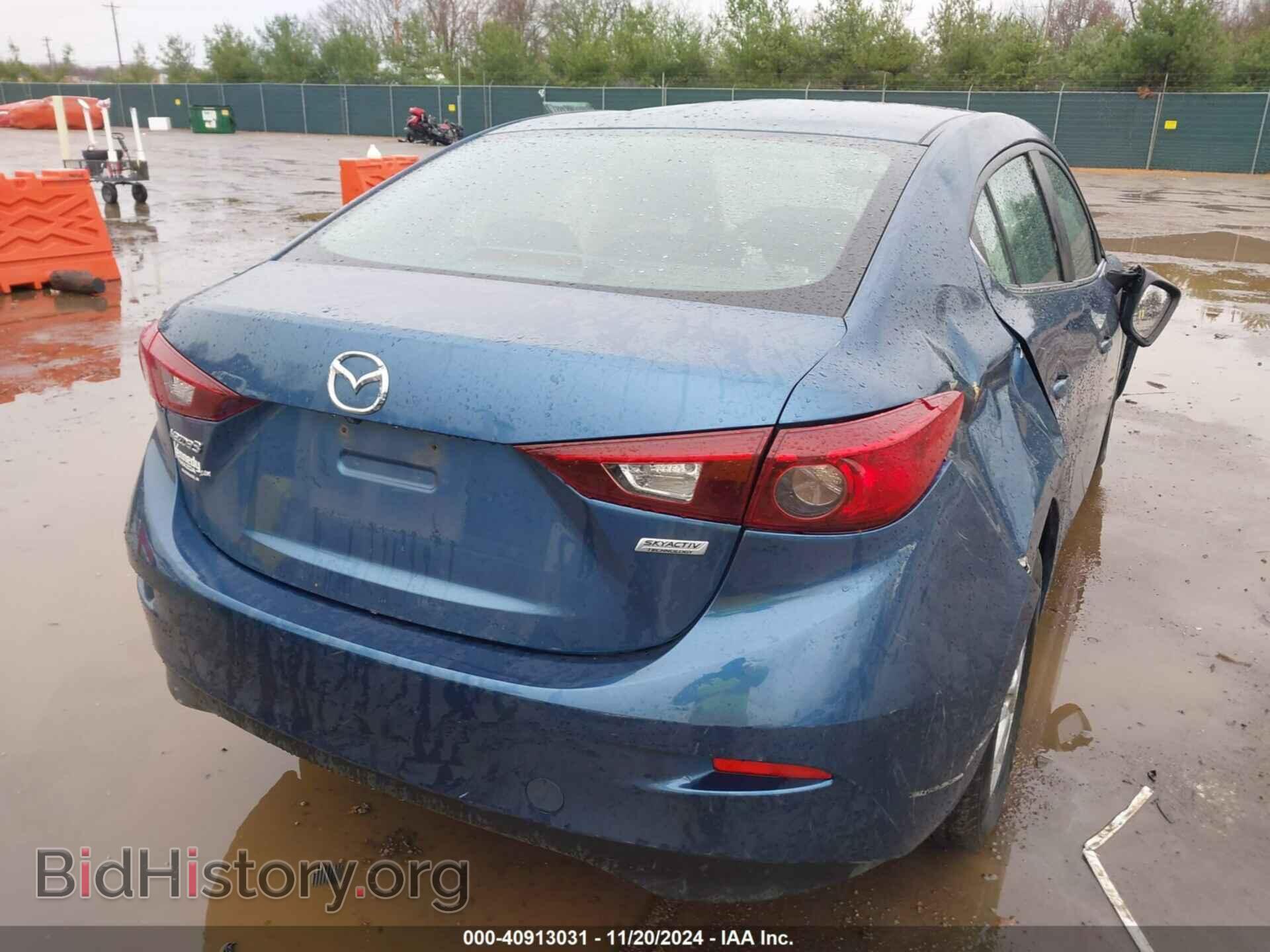 2017 MAZDA MAZDA3 - VIN: 3MZBN1U74HM138864 - Фото 4