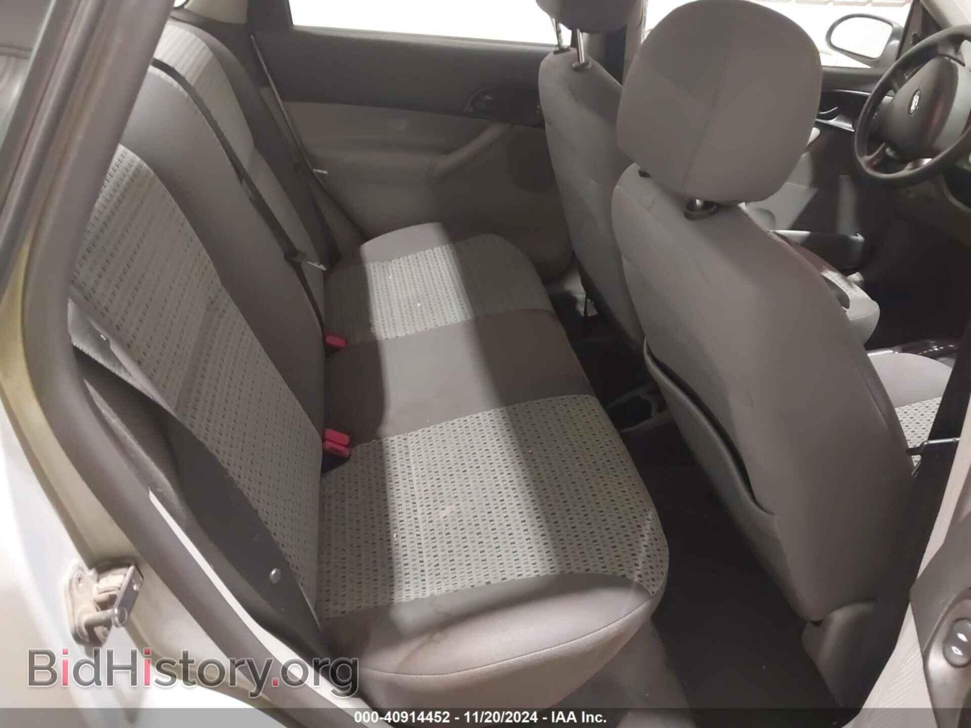 2007 FORD FOCUS - VIN: 1FAFP34N27W123647 - Photo 8
