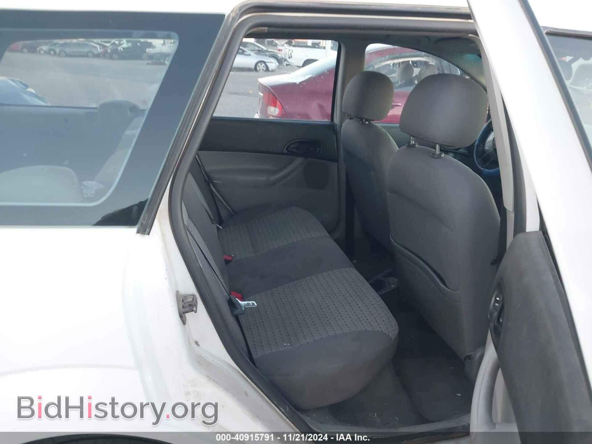 2006 FORD FOCUS - VIN: 1FAFP36N86W242590 - Фото 8