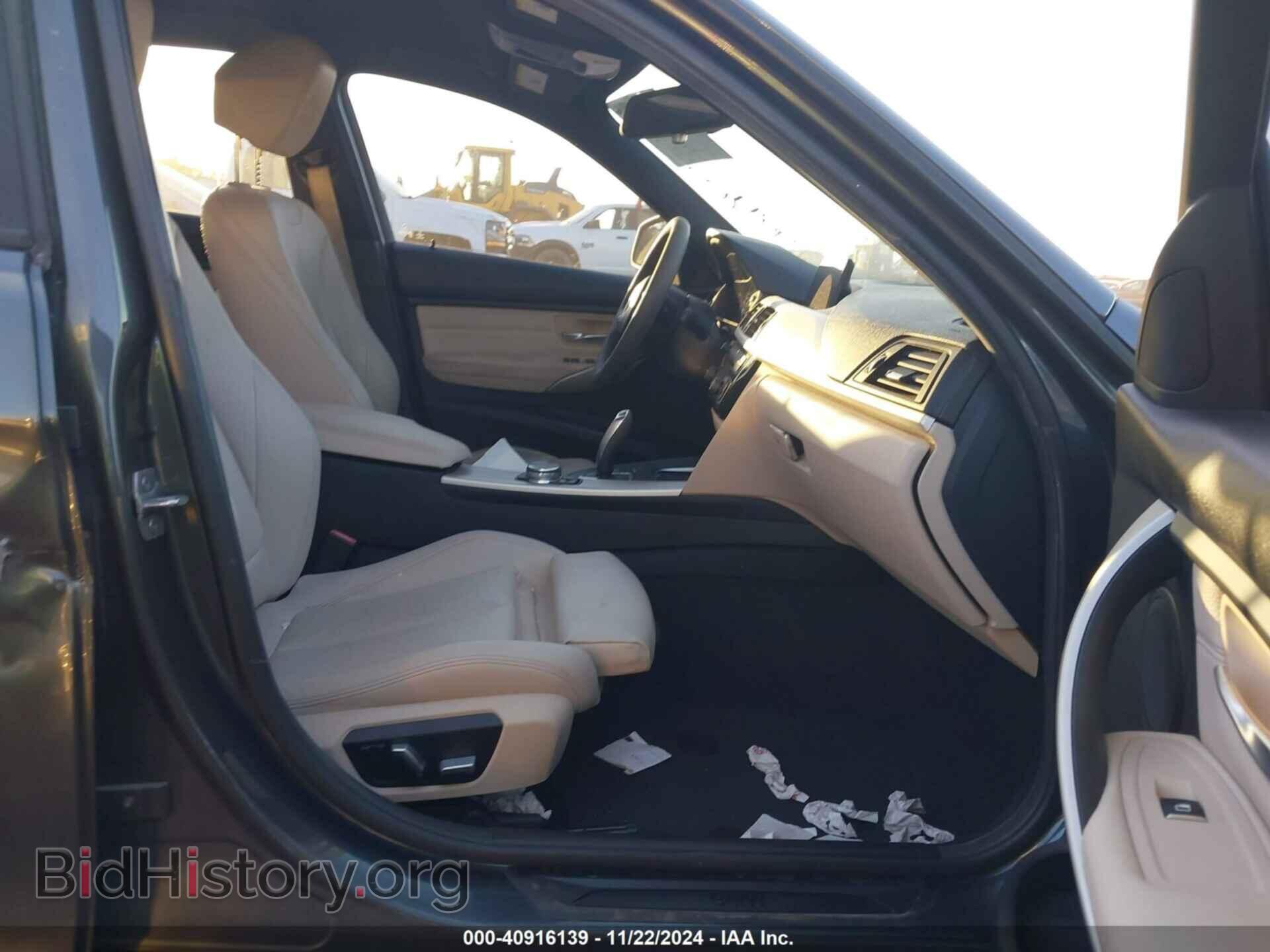 2016 BMW 320I - VIN: WBA8A9C57GK619069 - Фото 5
