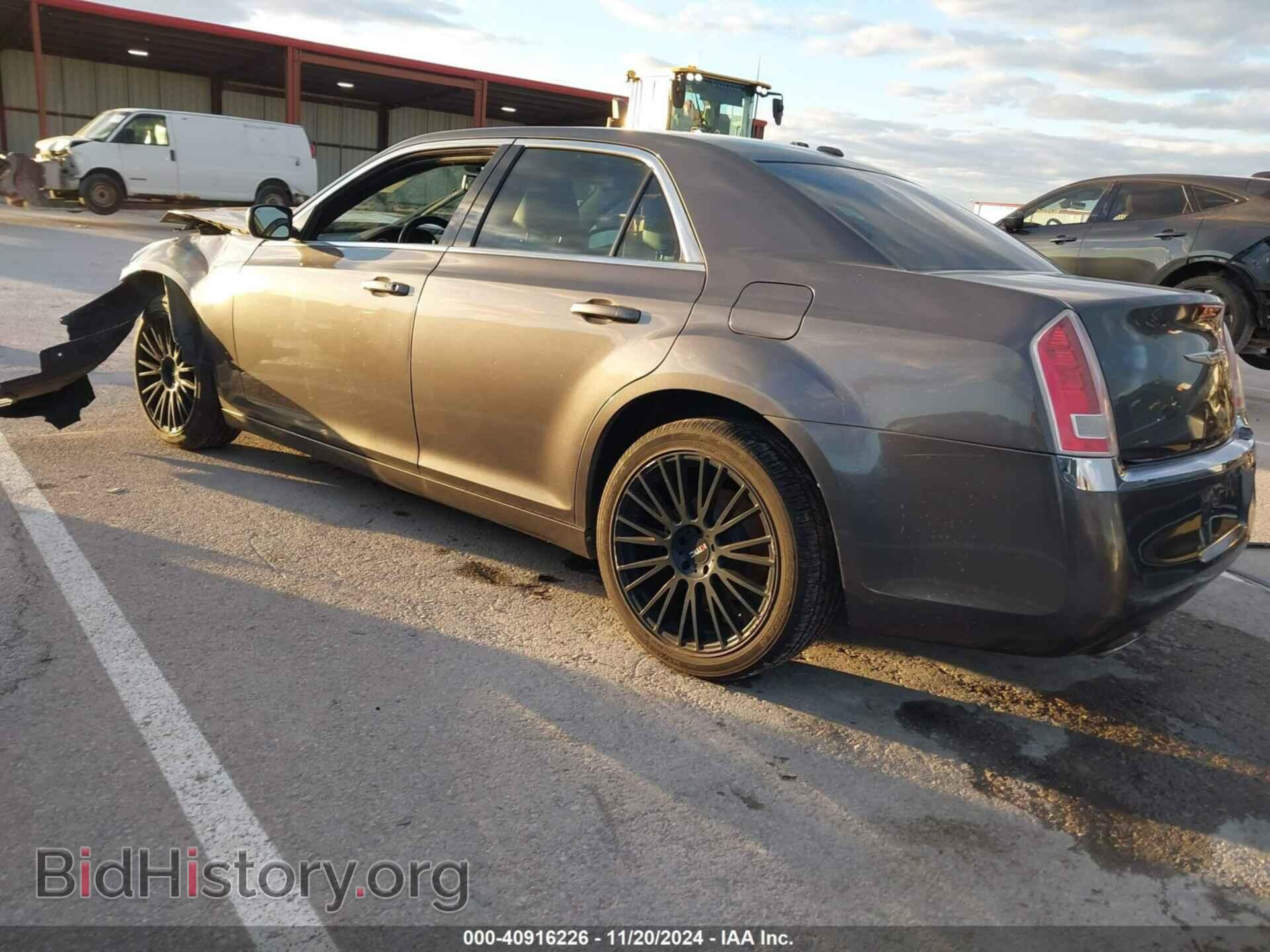 2013 CHRYSLER 300 - VIN: 2C3CCAAG8DH731996 - Фото 3