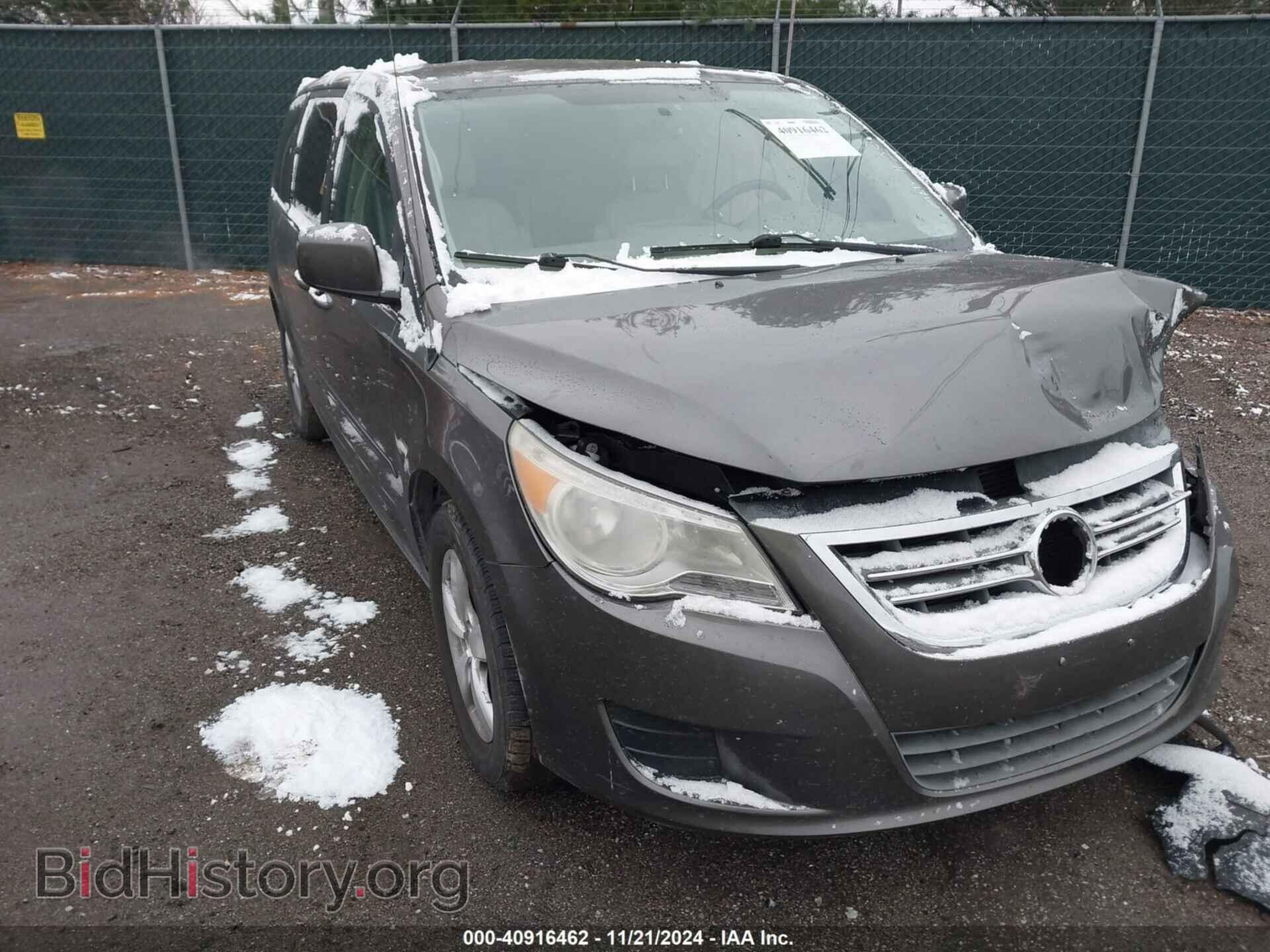 Photo 2V4RW3D18AR295436 - VOLKSWAGEN ROUTAN 2010