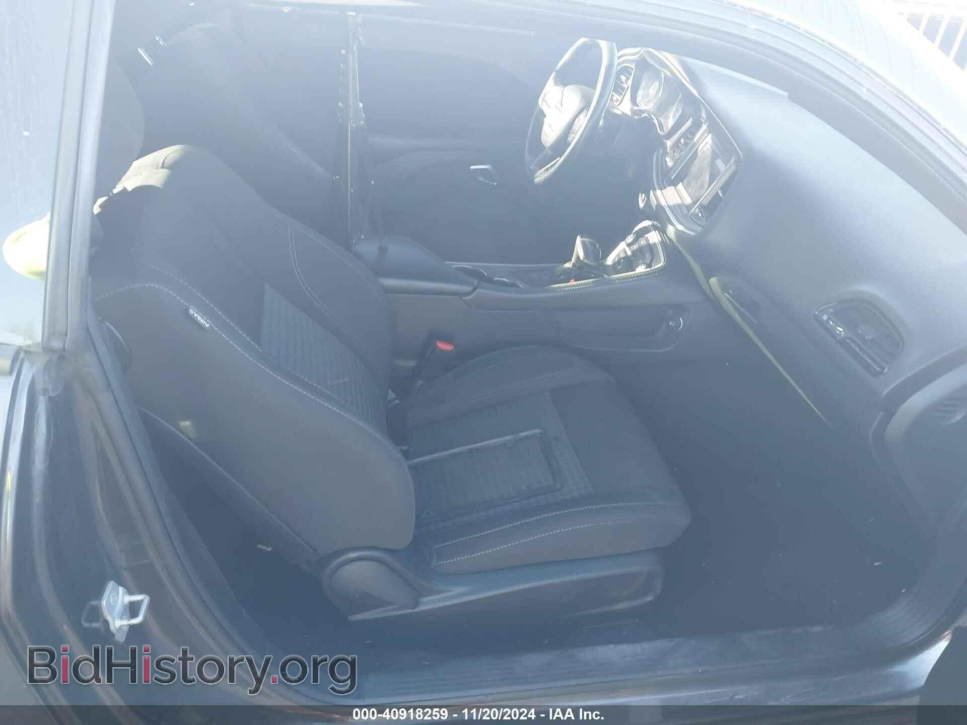 2019 DODGE CHALLENGER - VIN: 2C3CDZAG0KH744752 - Photo 5