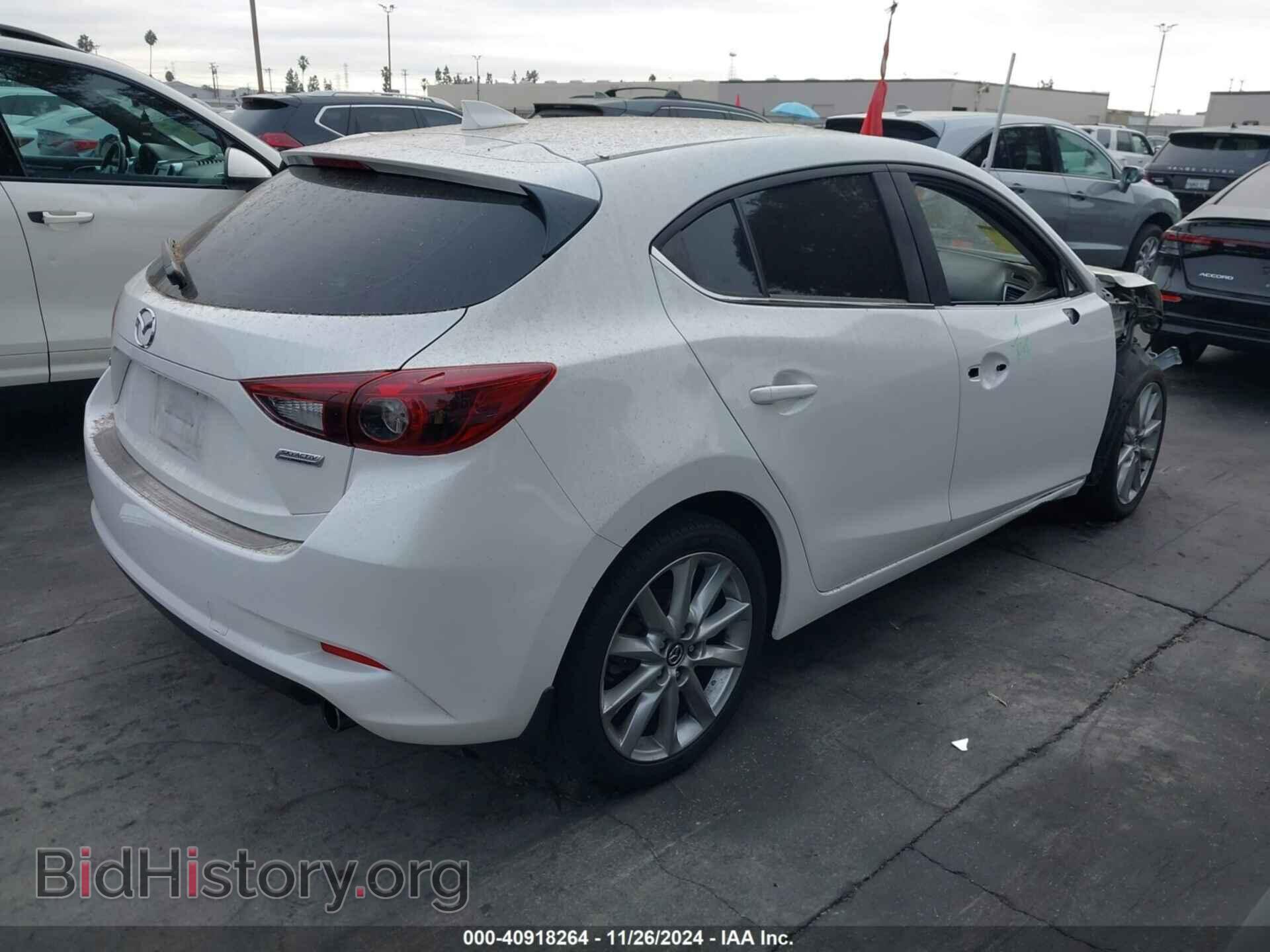 2017 MAZDA MAZDA3 - VIN: 3MZBN1M35HM134528 - Фото 4