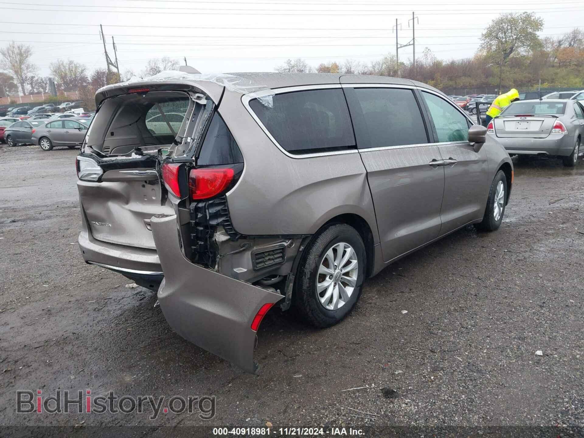 2018 CHRYSLER PACIFICA - VIN: 2C4RC1FG6JR101673 - Фото 4