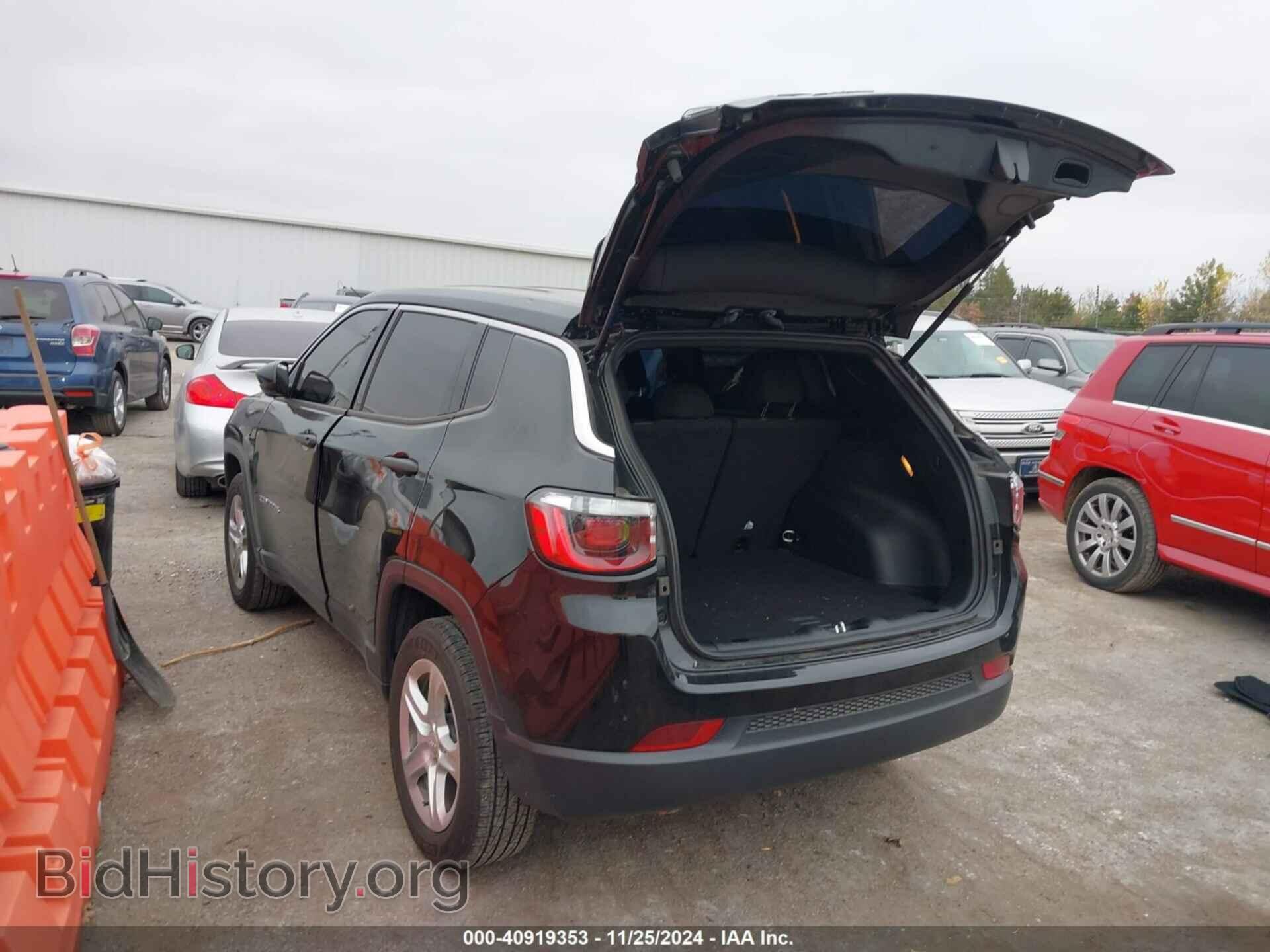 2024 JEEP COMPASS - VIN: 3C4NJDAN3RT591381 - Фото 3
