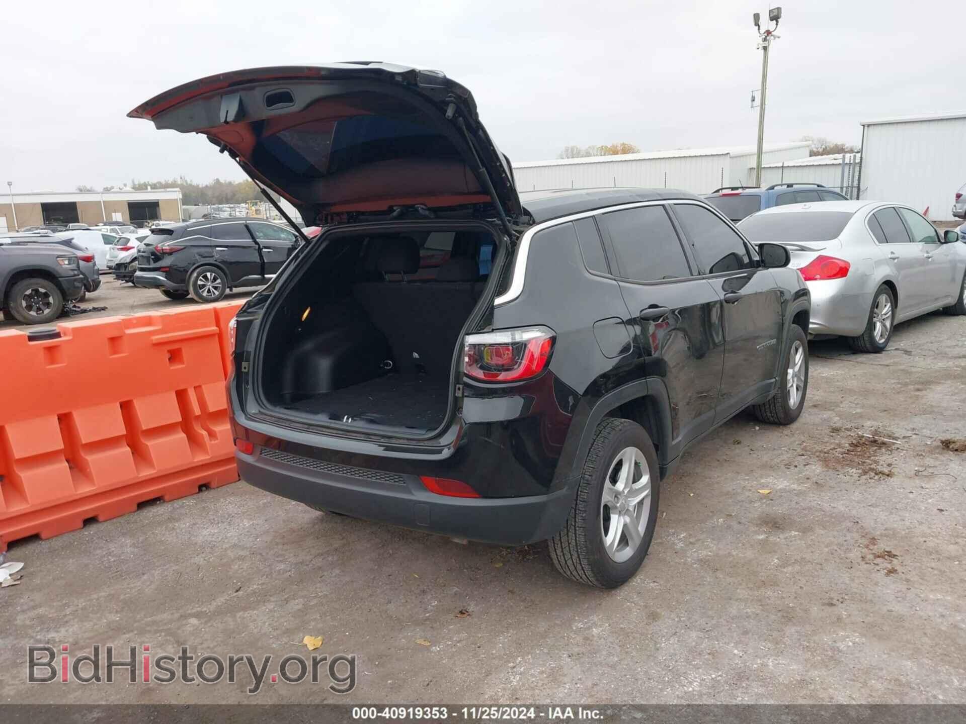 2024 JEEP COMPASS - VIN: 3C4NJDAN3RT591381 - Фото 4