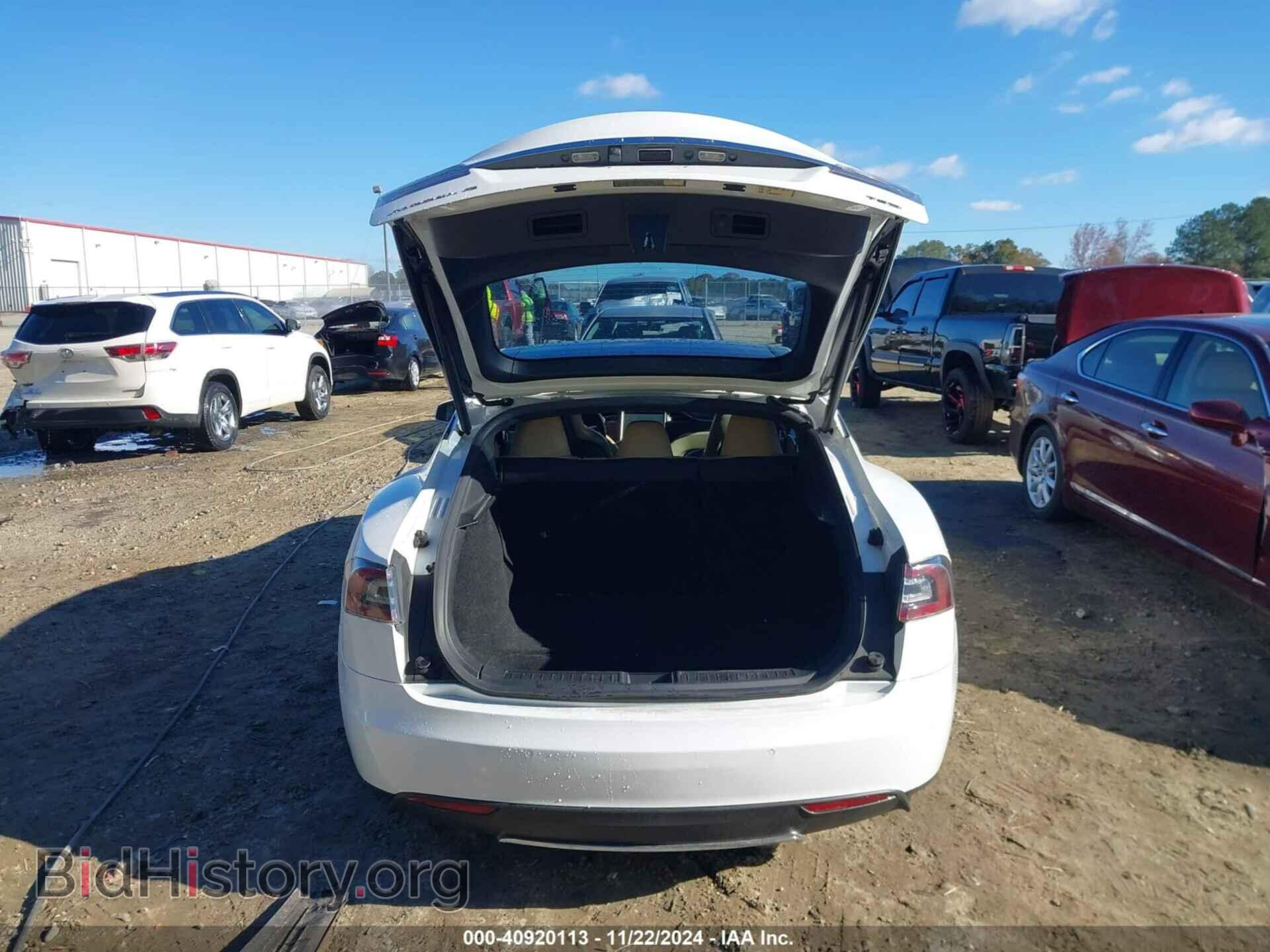 2015 TESLA MODEL S - VIN: 5YJSA1S26FF084796 - Фото 21