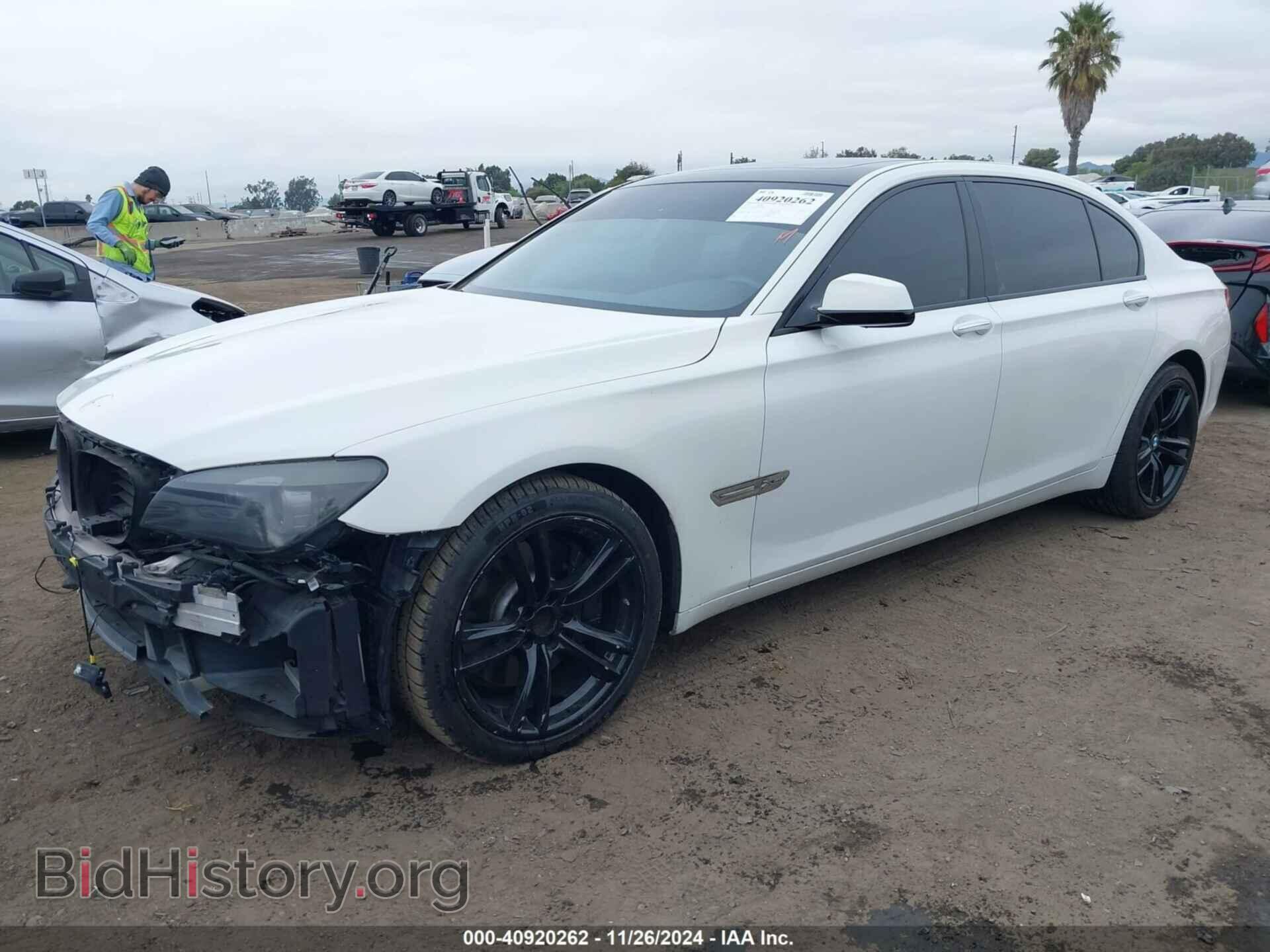 2012 BMW 750LI - VIN: WBAKC8C51CC435454 - Фото 2