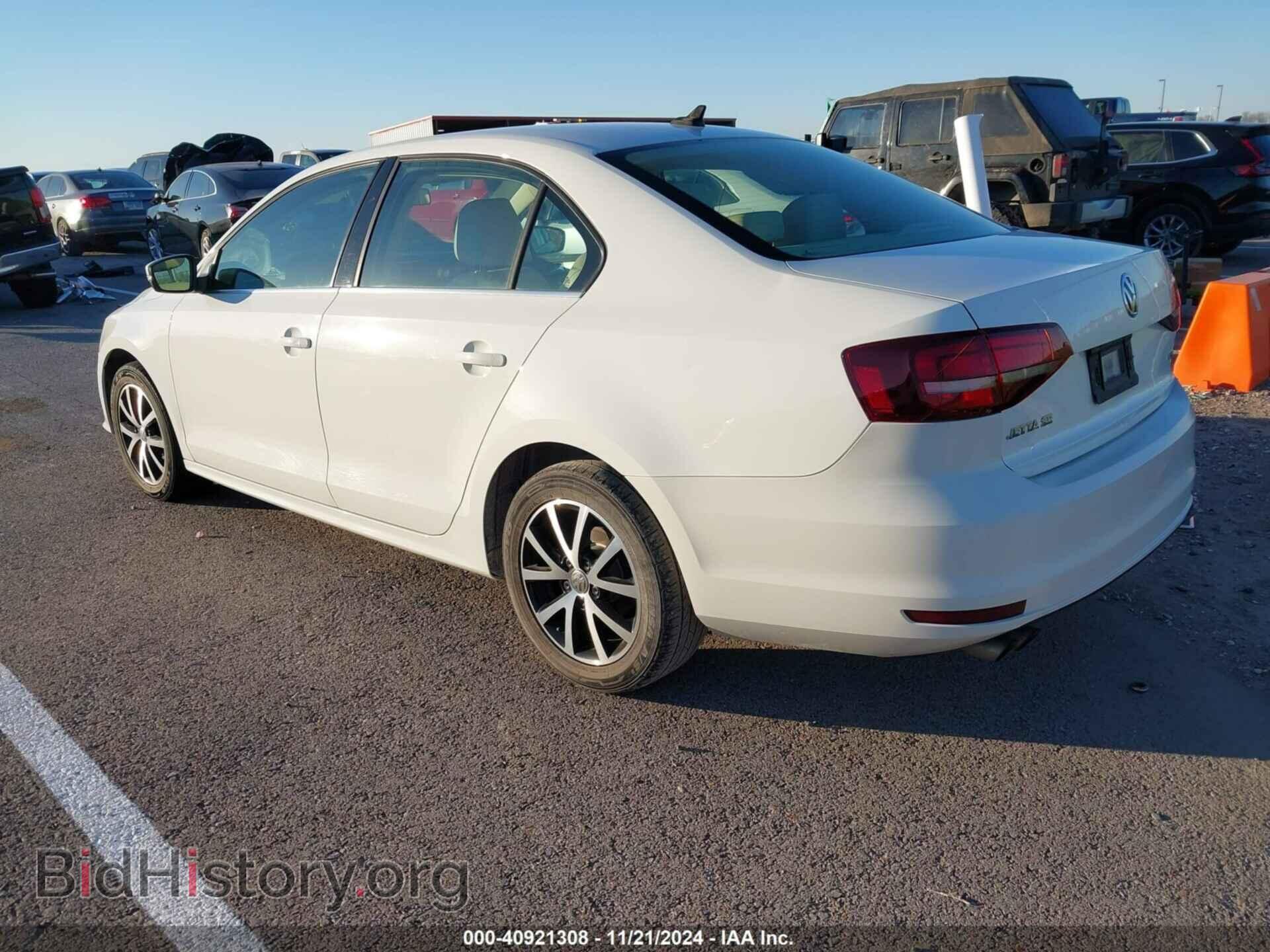 2017 VOLKSWAGEN JETTA - VIN: 3VWDB7AJ2HM311060 - Фото 3