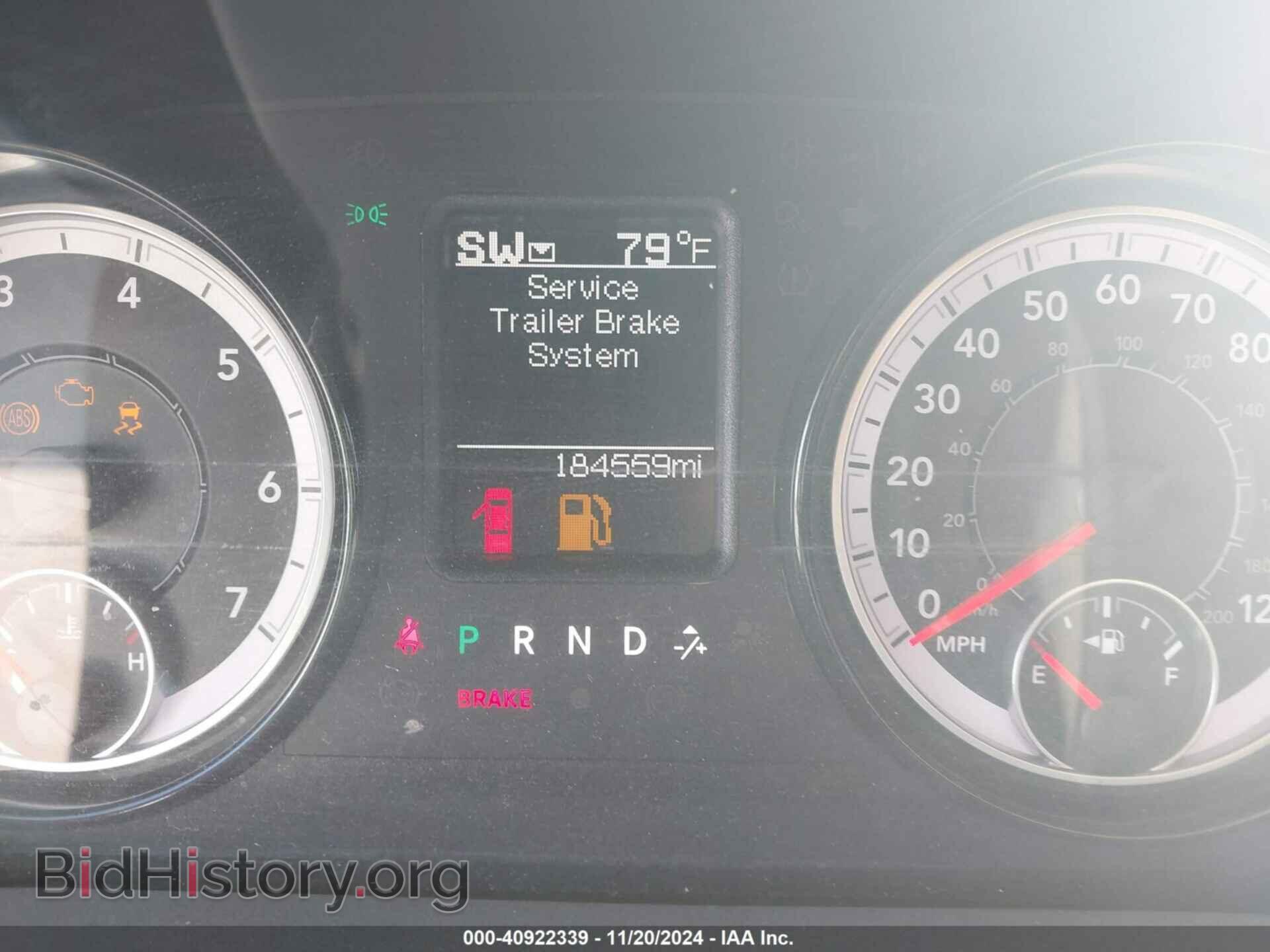 2018 RAM 1500 - VIN: 1C6RR7ST1JS321443 - Фото 2