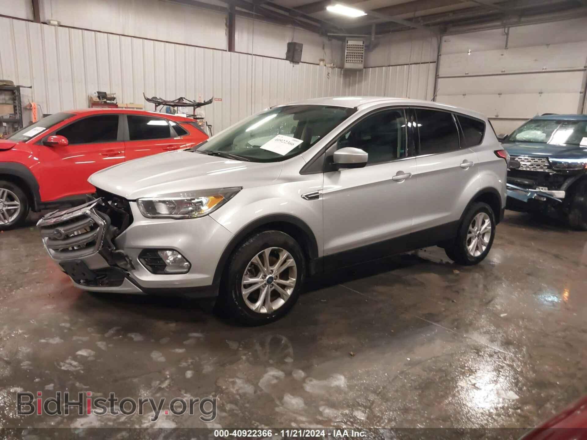 2017 FORD ESCAPE - VIN: 1FMCU9G92HUD59215 - Фото 2
