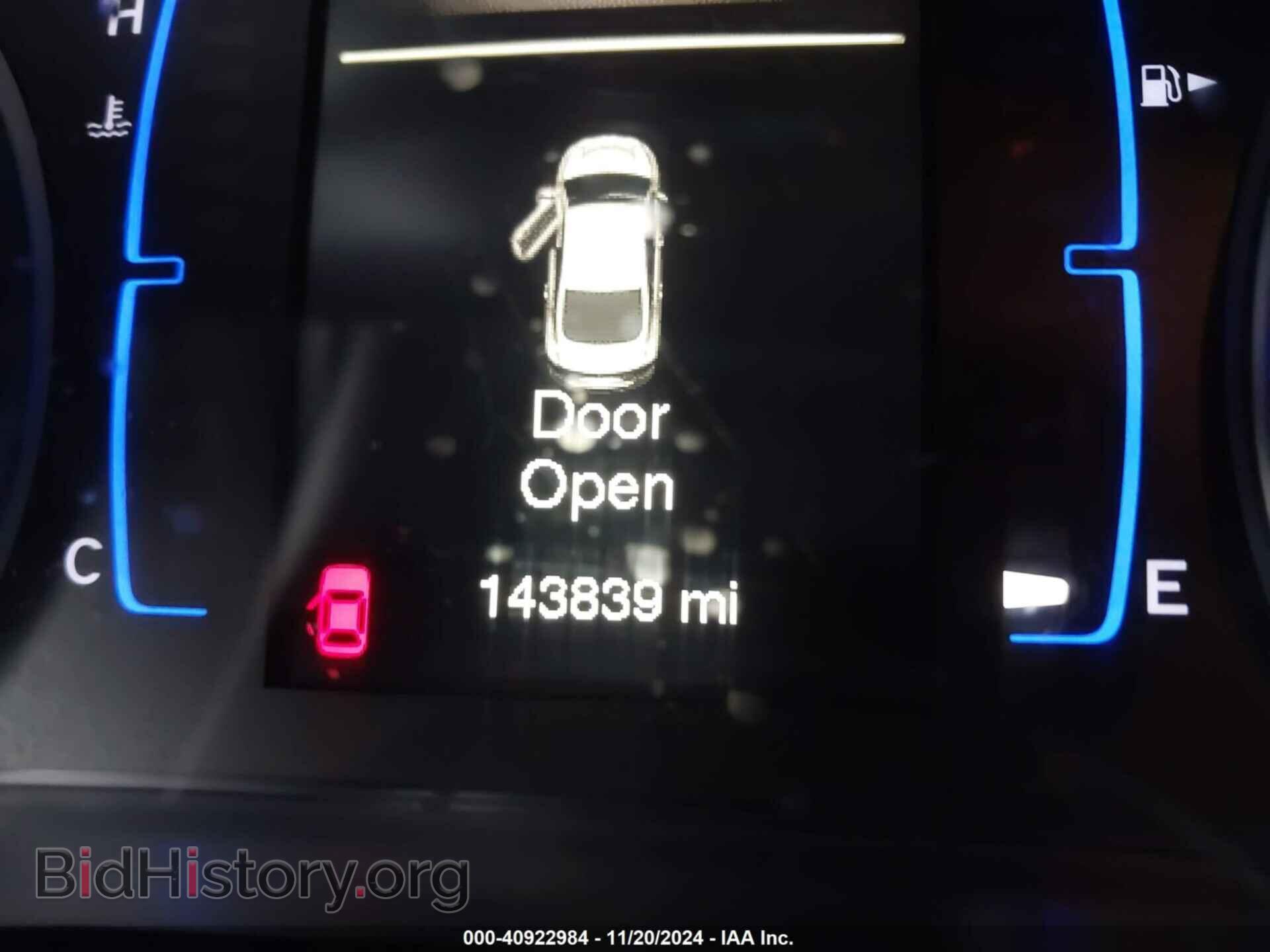 2016 CHRYSLER 200 - VIN: 1C3CCCAB7GN111992 - Фото 15