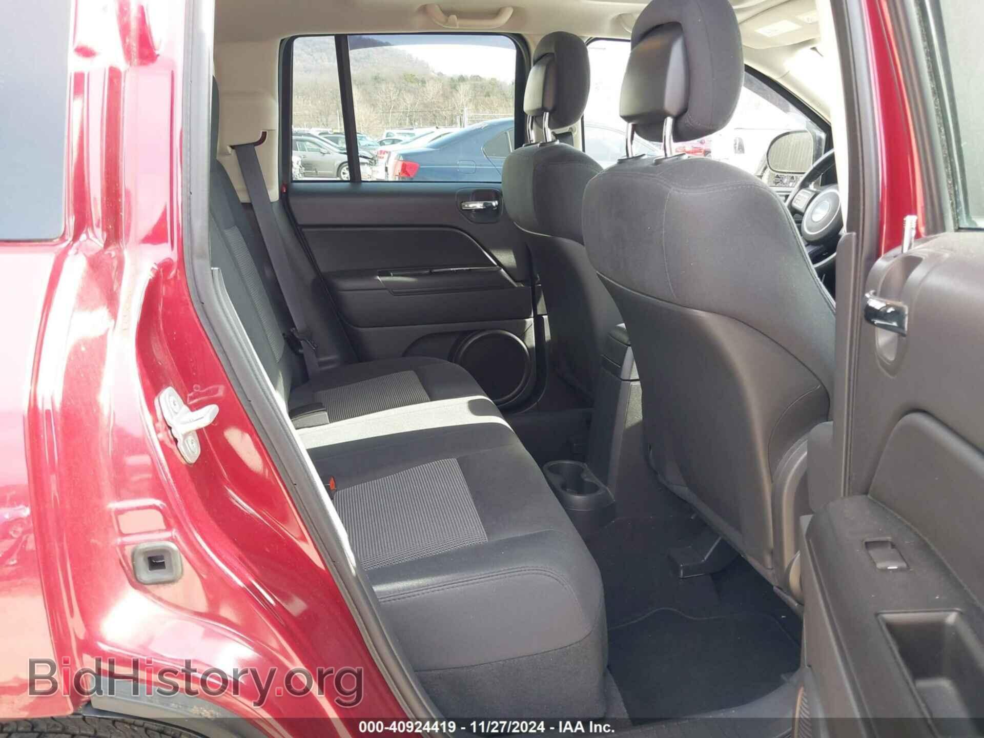 2011 JEEP COMPASS - VIN: 1J4NF1FBXBD136628 - Photo 8