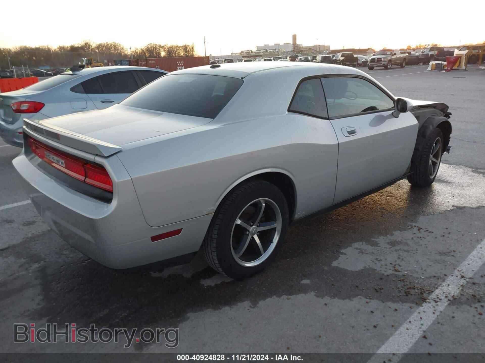 2010 DODGE CHALLENGER - VIN: 2B3CJ4DV1AH142492 - Фото 4