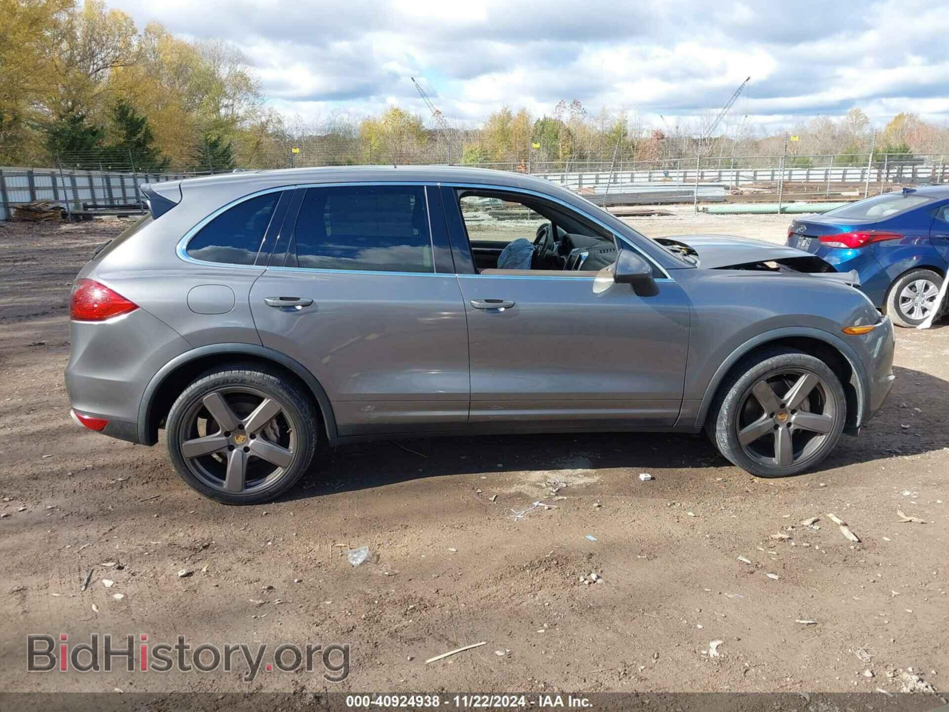 2011 PORSCHE CAYENNE - VIN: WP1AB2A20BLA54487 - Фото 13