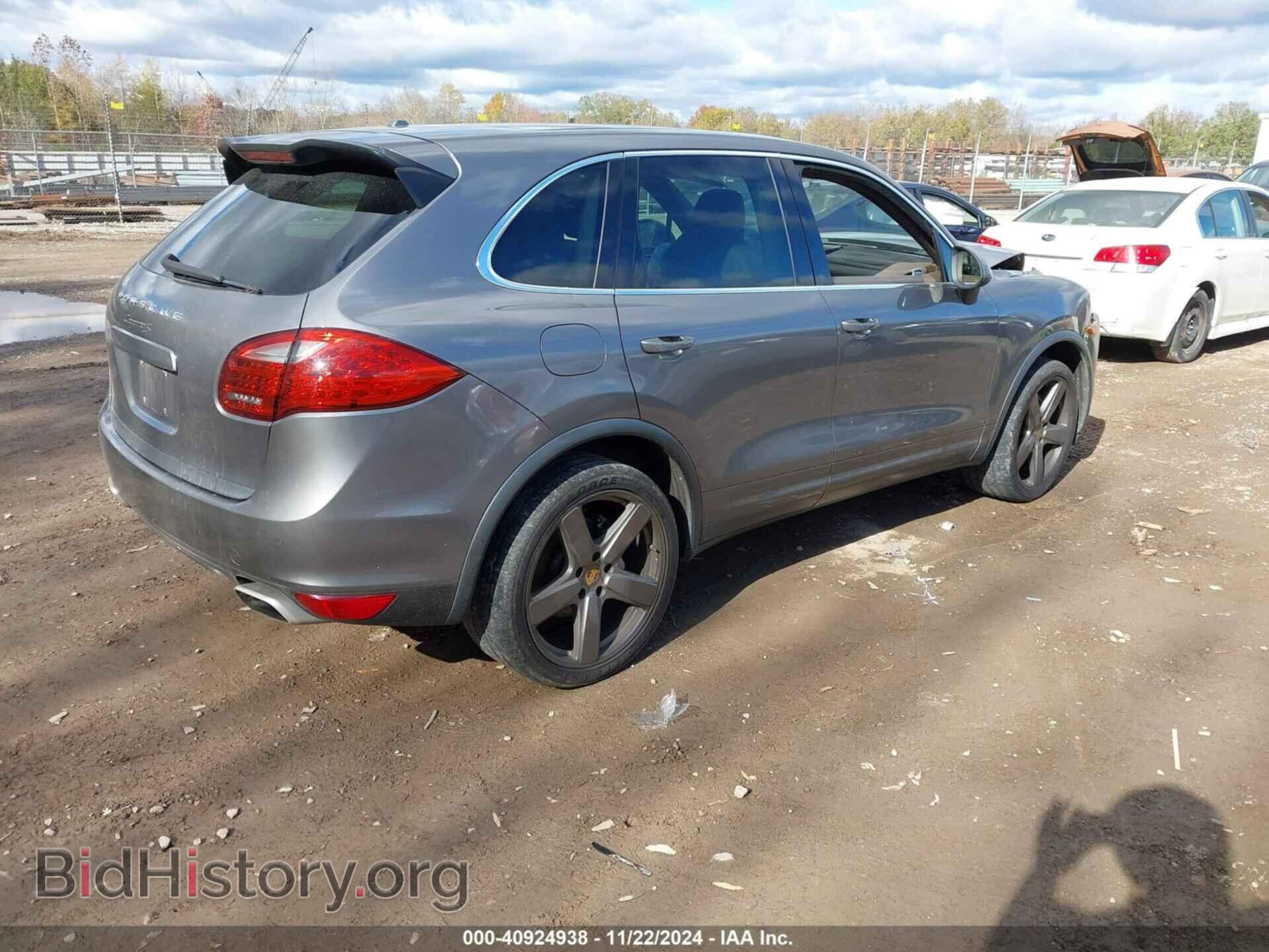 2011 PORSCHE CAYENNE - VIN: WP1AB2A20BLA54487 - Фото 4