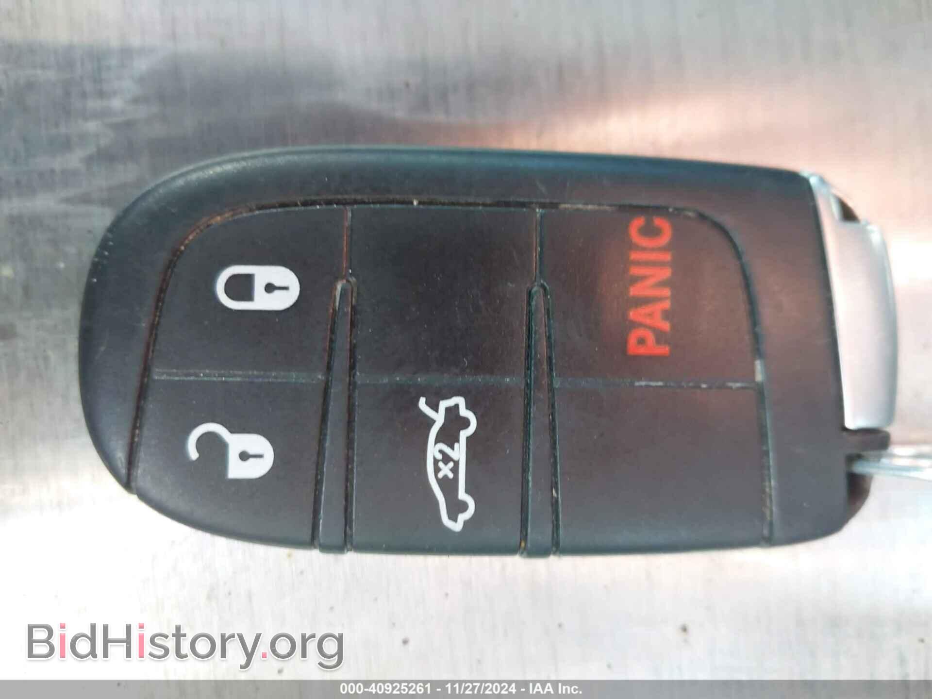 2022 CHRYSLER 300 - VIN: 2C3CCAAG6NH123198 - Фото 11