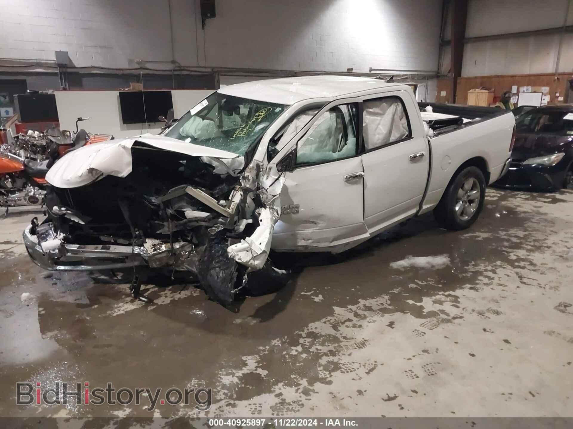 2018 RAM 1500 - VIN: 1C6RR7LT3JS108752 - Фото 2