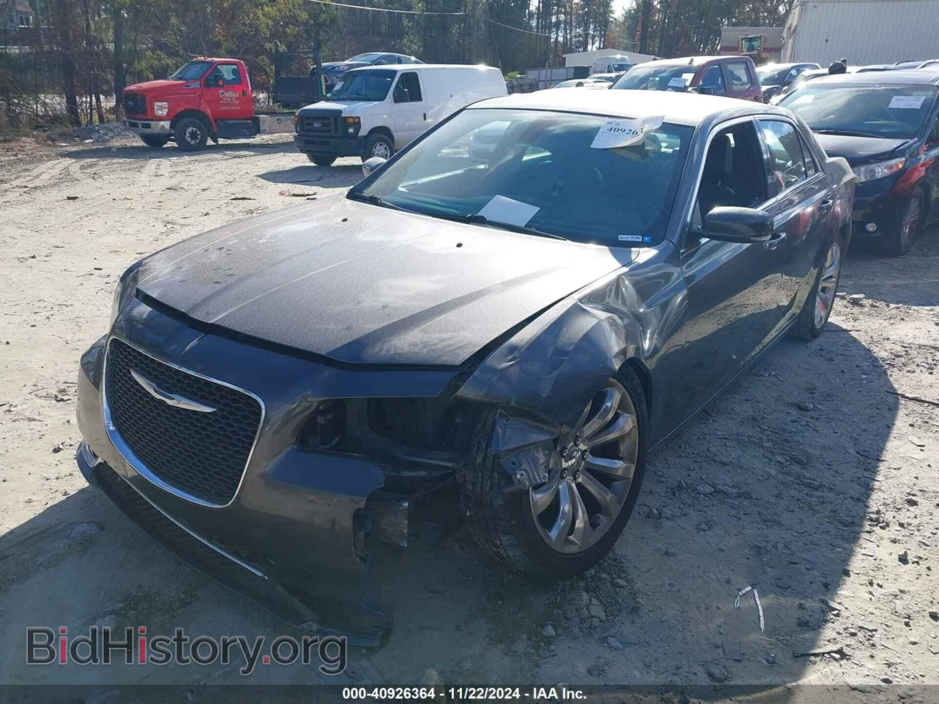 2017 CHRYSLER 300 - VIN: 2C3CCAAGXHH647250 - Фото 6