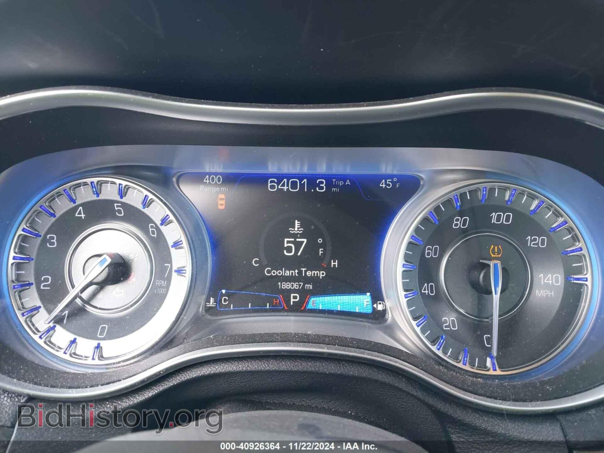 2017 CHRYSLER 300 - VIN: 2C3CCAAGXHH647250 - Фото 7