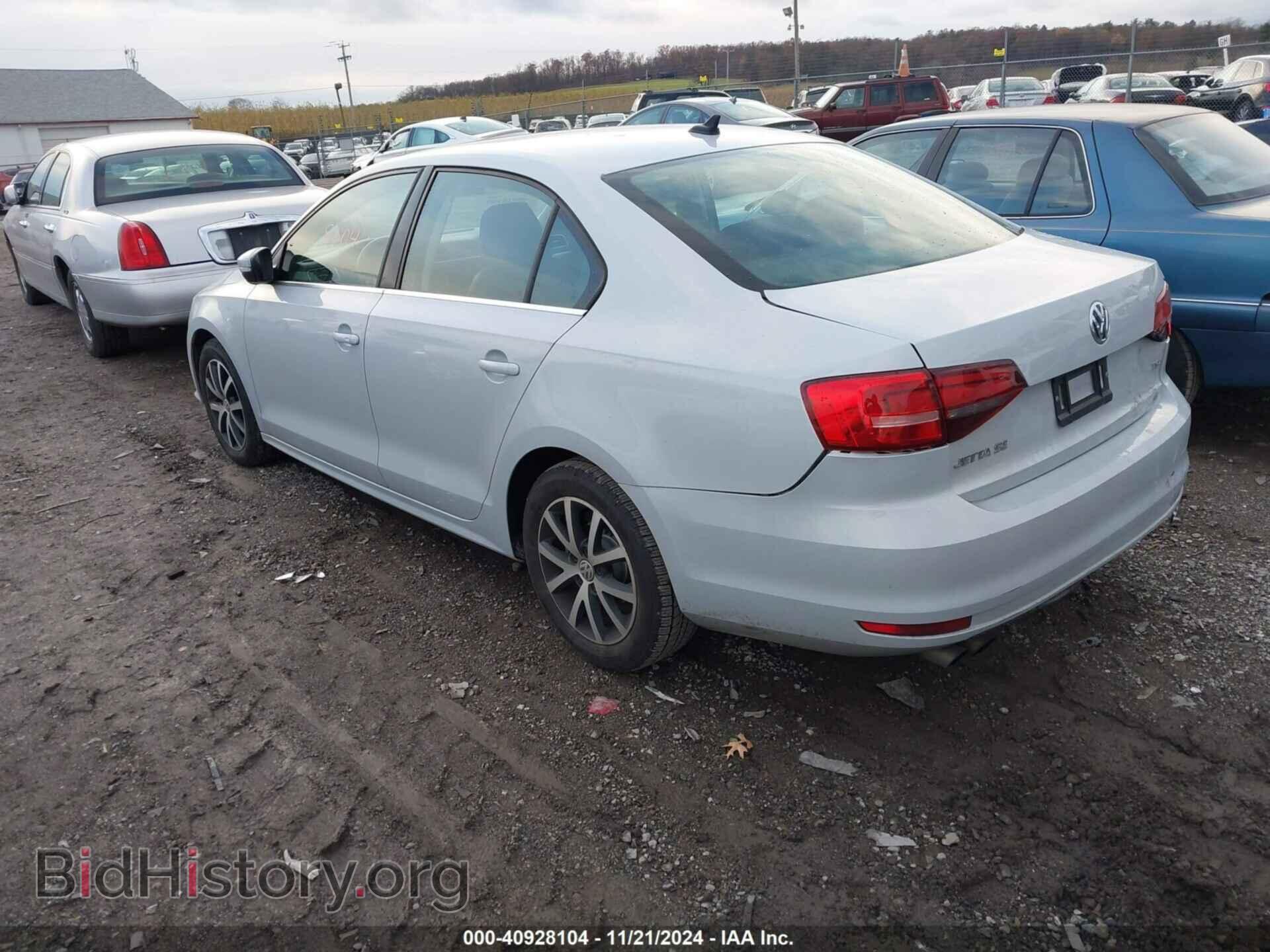 2017 VOLKSWAGEN JETTA - VIN: 3VWDB7AJ3HM381845 - Фото 3