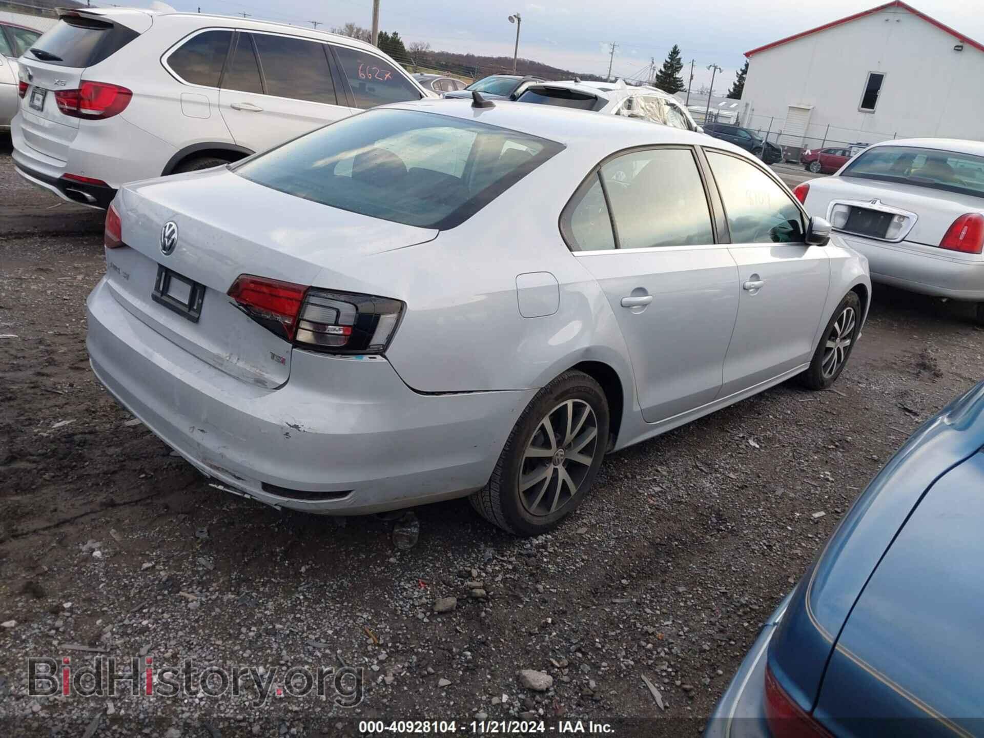 2017 VOLKSWAGEN JETTA - VIN: 3VWDB7AJ3HM381845 - Фото 4