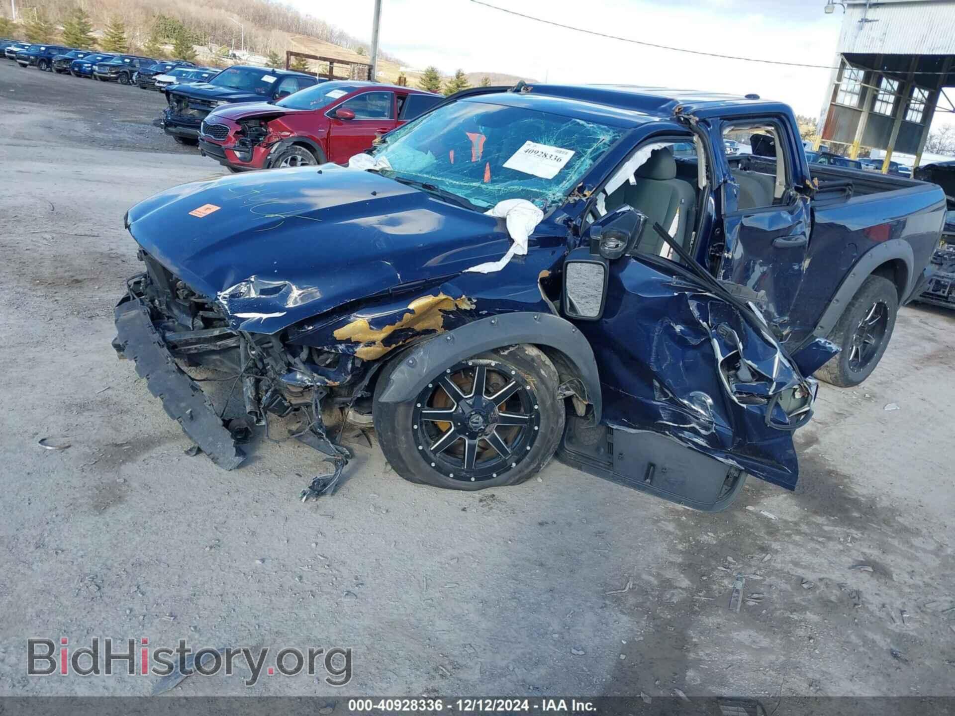 2017 RAM 1500 - VIN: 1C6RR7FT3HS660628 - Фото 2