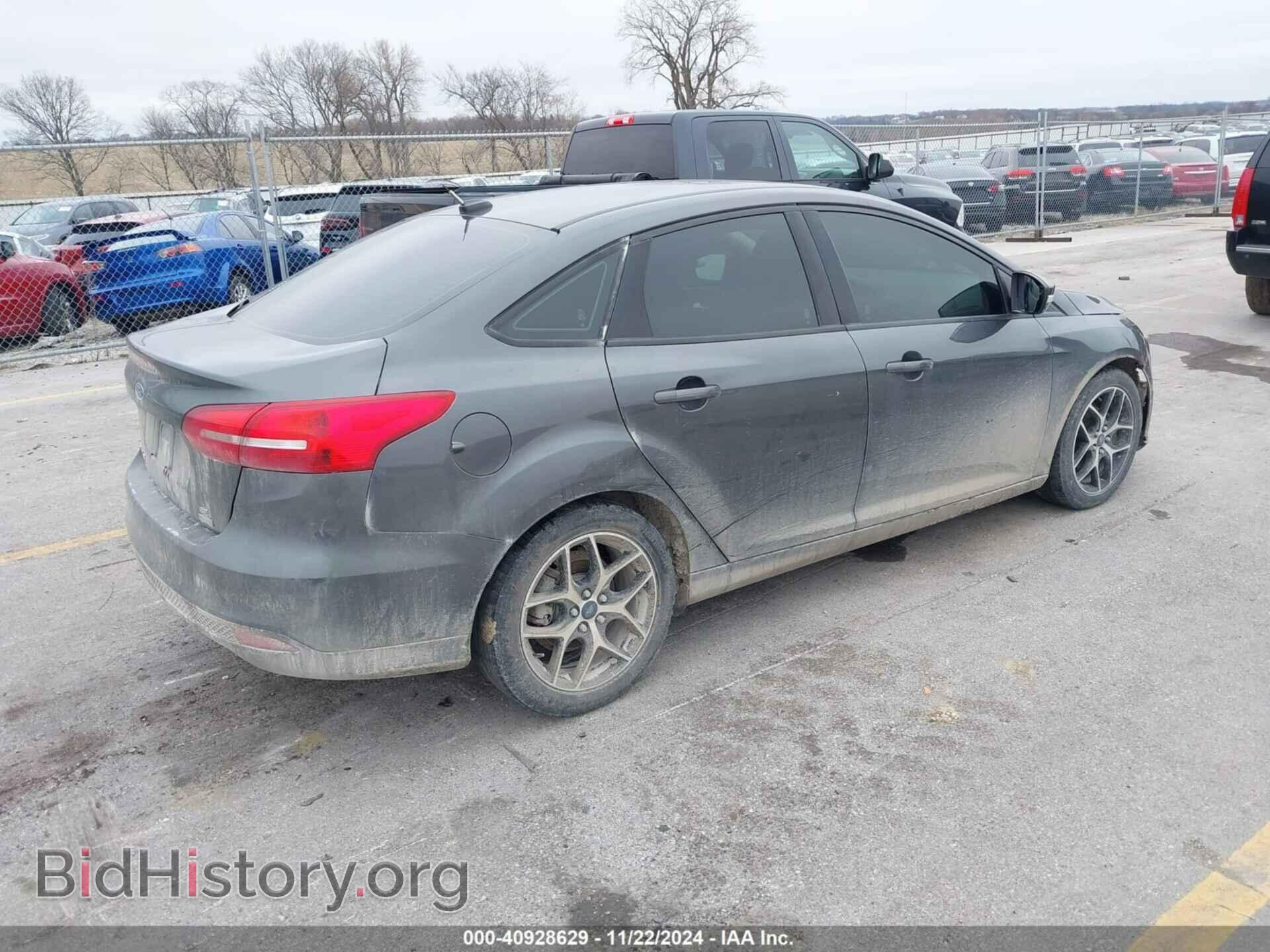 2017 FORD FOCUS - VIN: 1FADP3FEXHL221817 - Фото 4