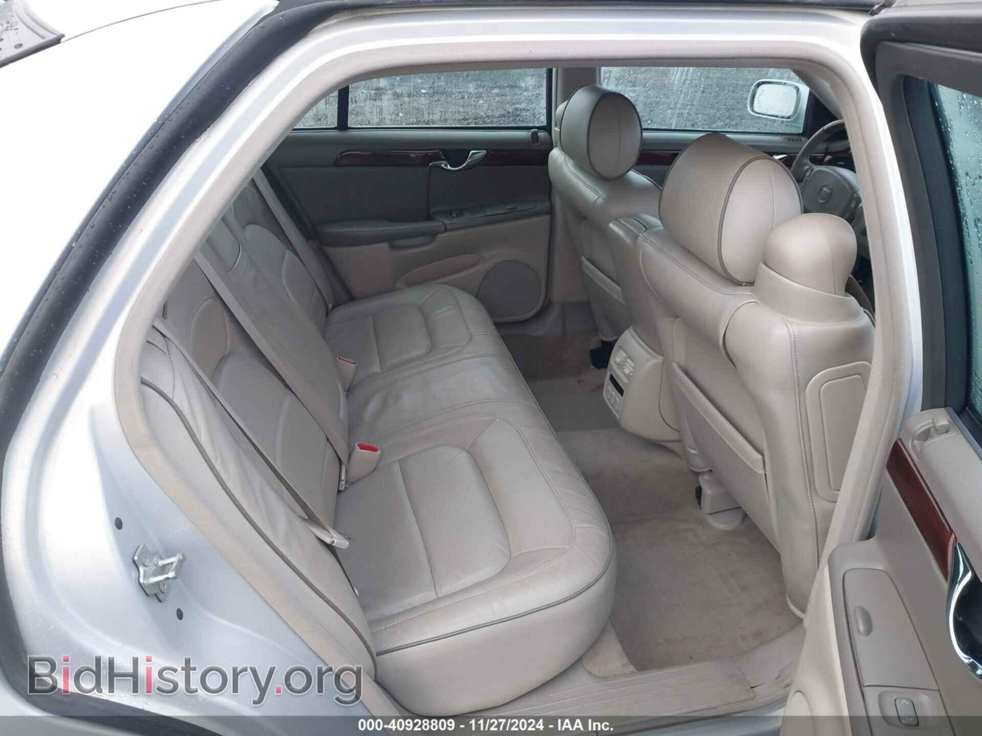 2005 CADILLAC DEVILLE - VIN: 1G6KD54Y45U228094 - Photo 8