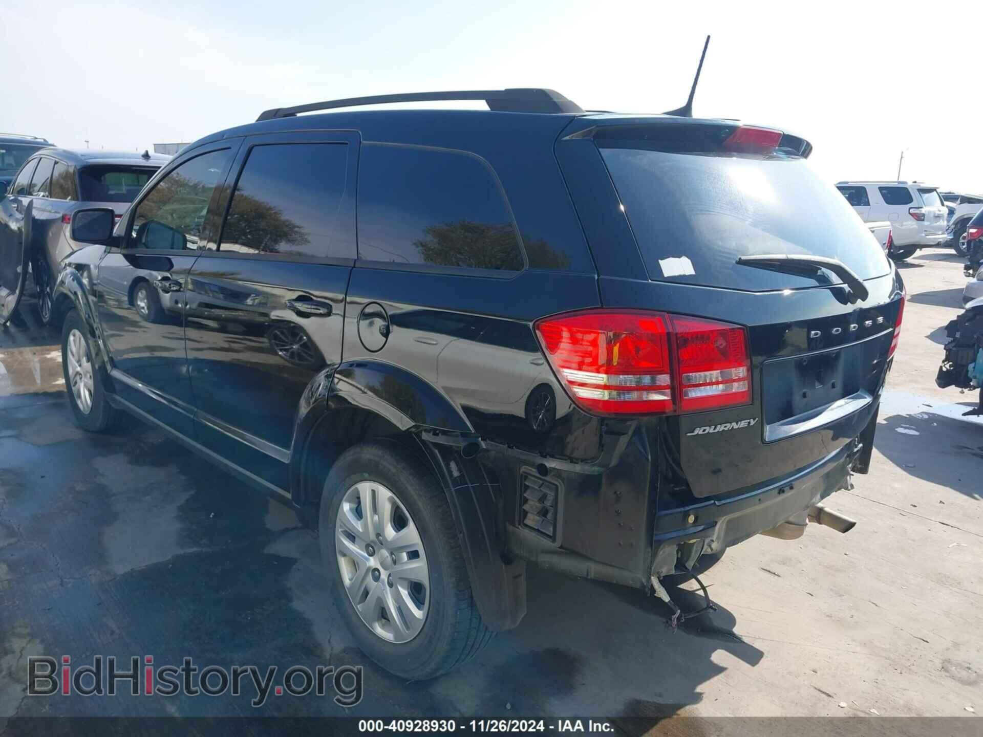 2020 DODGE JOURNEY - VIN: 3C4PDCAB8LT194806 - Фото 3