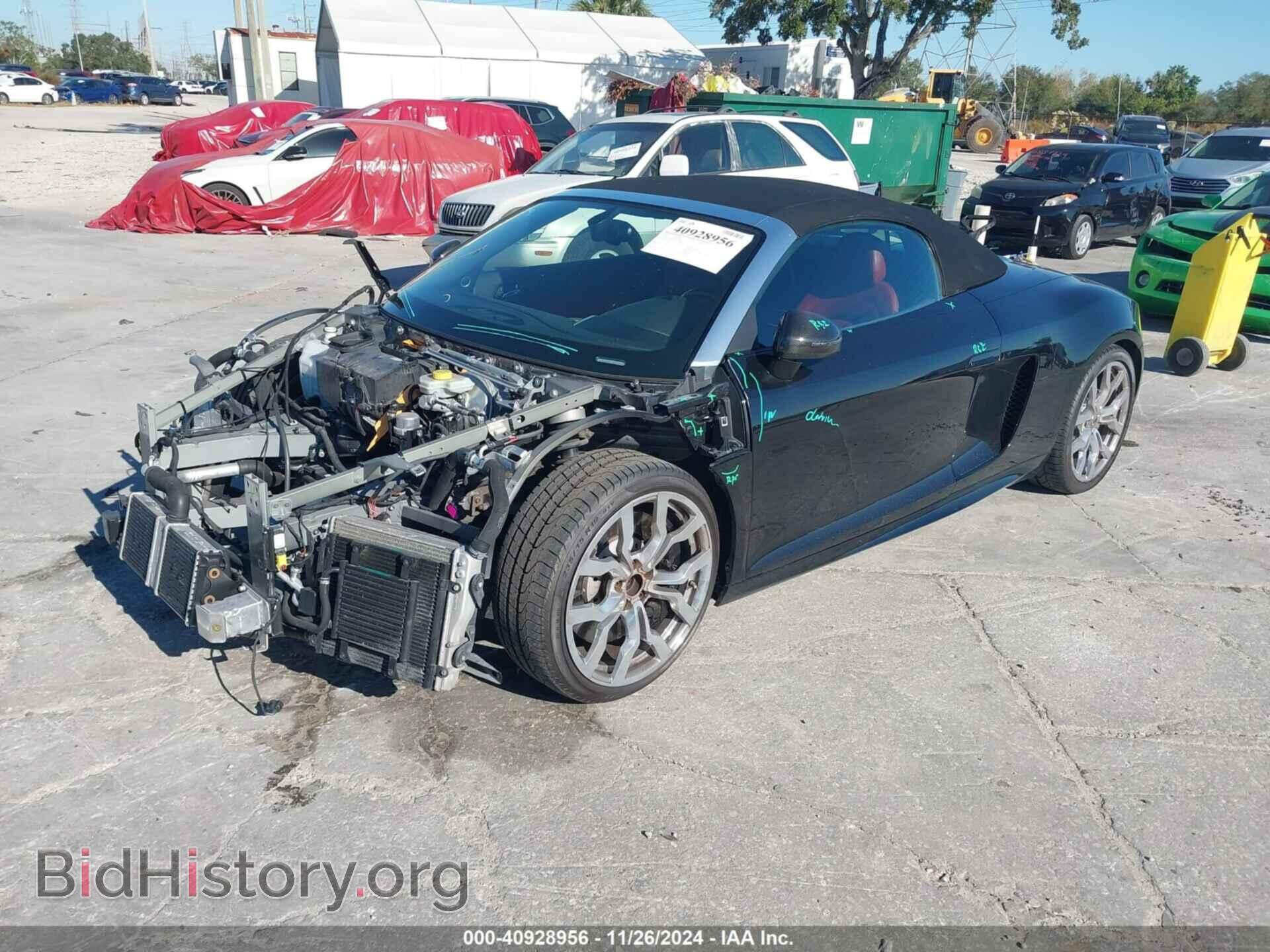 2011 AUDI R8 - VIN: WUAVNAFG2BN003038 - Фото 2