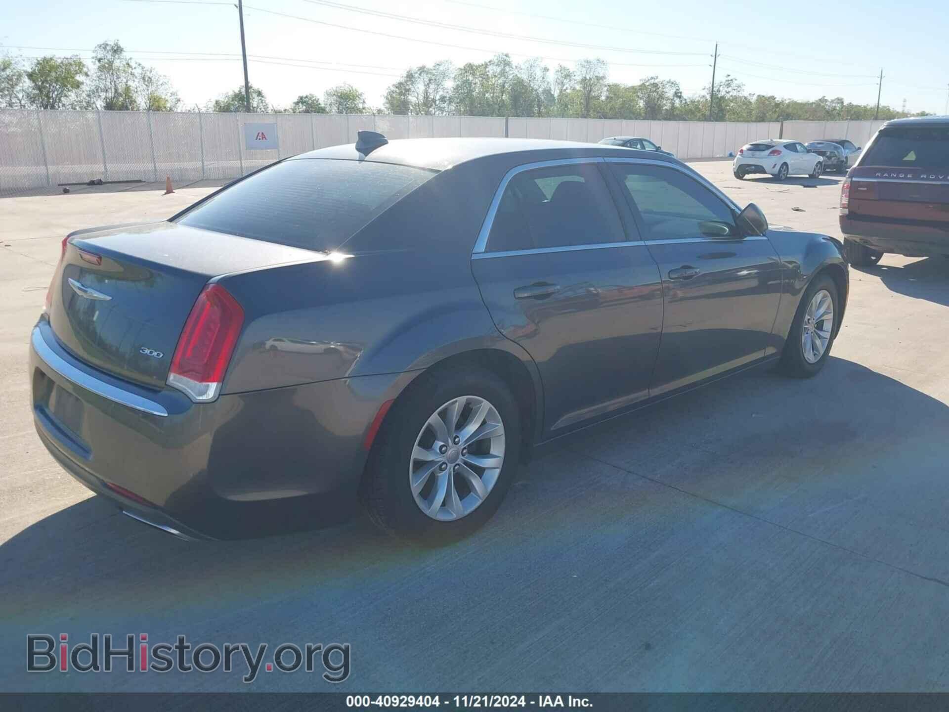 2016 CHRYSLER 300 - VIN: 2C3CCAAG3GH106376 - Фото 4
