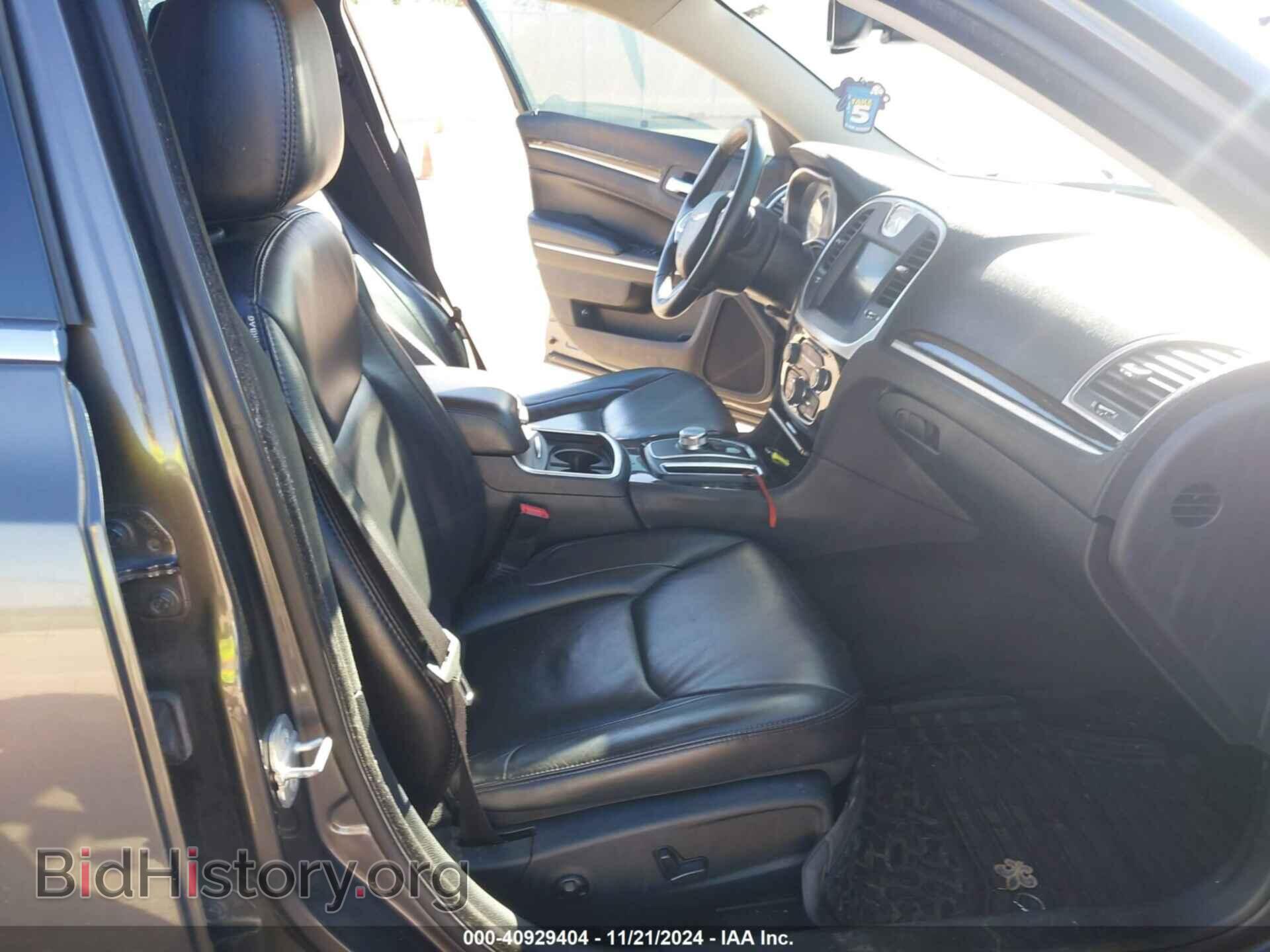 2016 CHRYSLER 300 - VIN: 2C3CCAAG3GH106376 - Фото 5