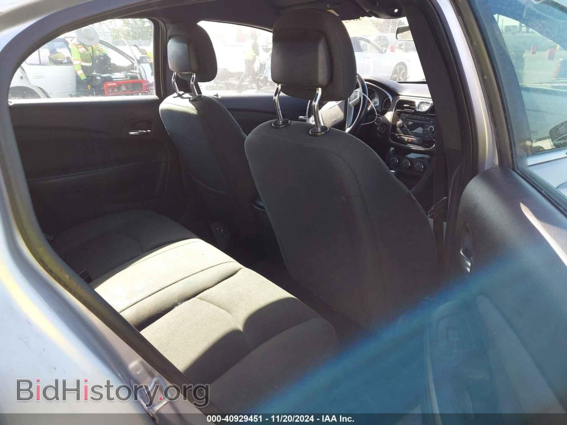 2011 CHRYSLER 200 - VIN: 1C3BC1FG7BN527084 - Фото 8