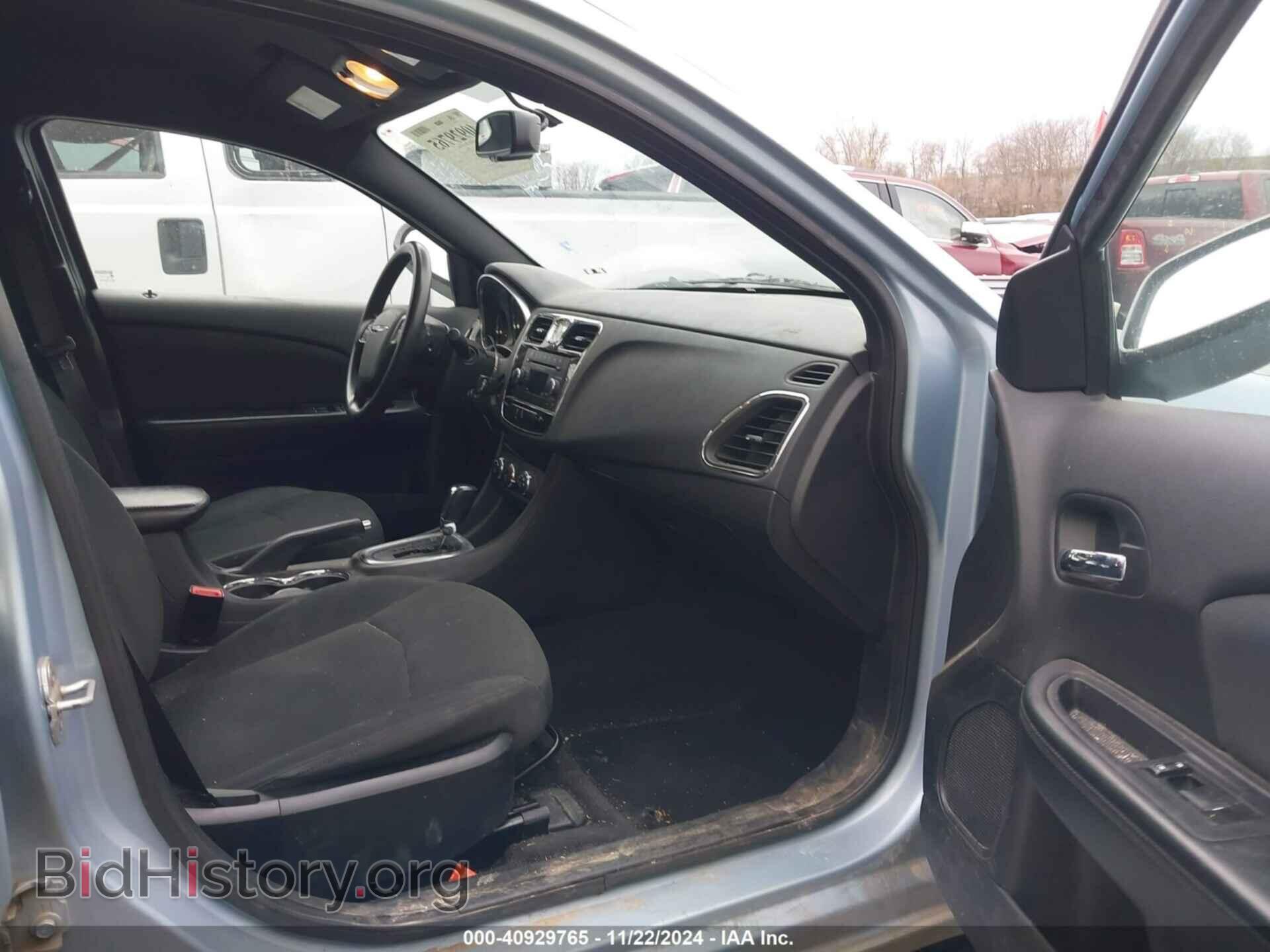 2012 CHRYSLER 200 - VIN: 1C3CCBAB3CN150454 - Фото 5