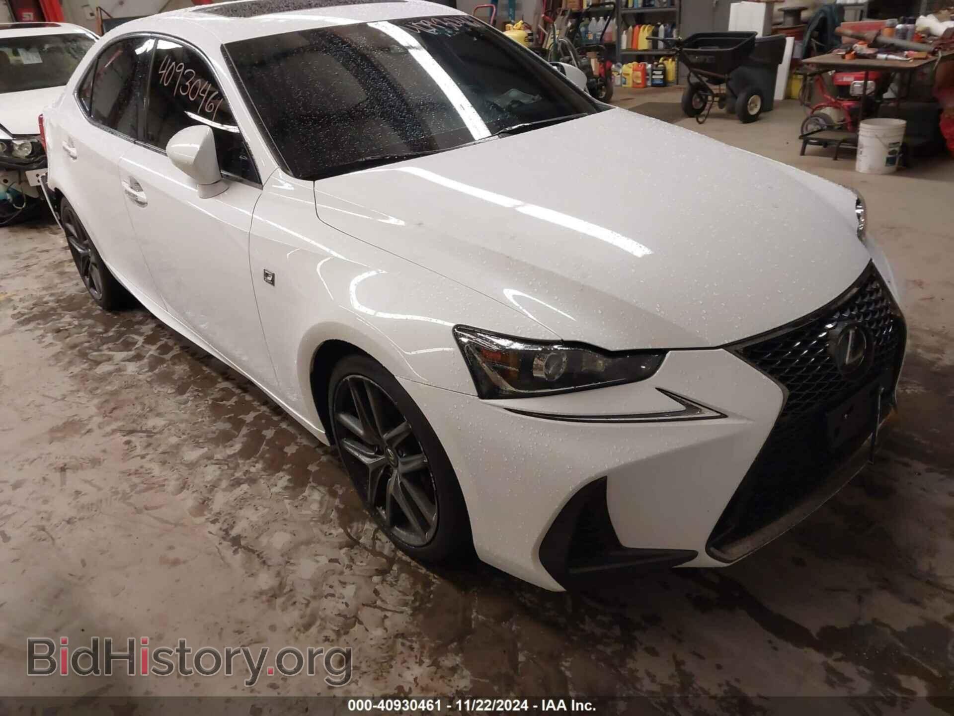 Photo JTHC81D20K5034712 - LEXUS IS 300 2019