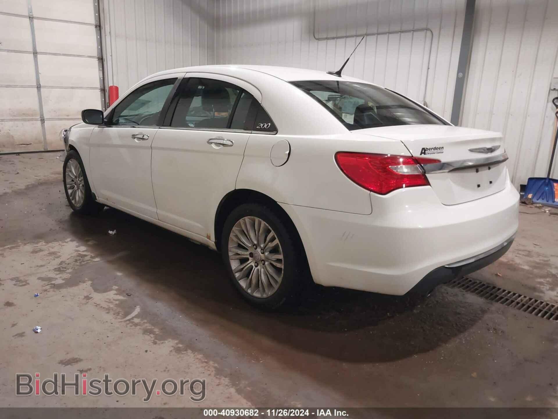 2011 CHRYSLER 200 - VIN: 1C3BC2FG1BN505927 - Фото 3