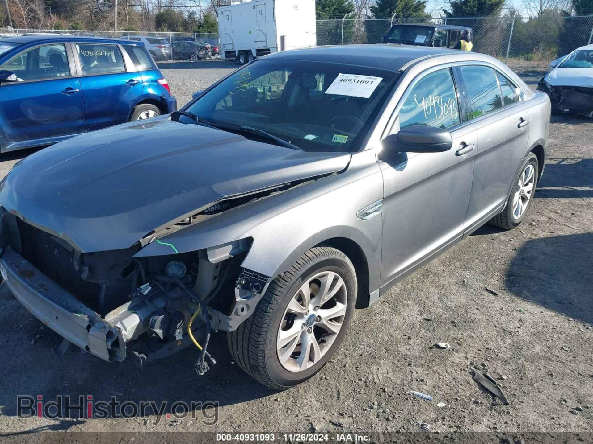 2011 FORD TAURUS - VIN: 1FAHP2EW0BG161911 - Фото 2