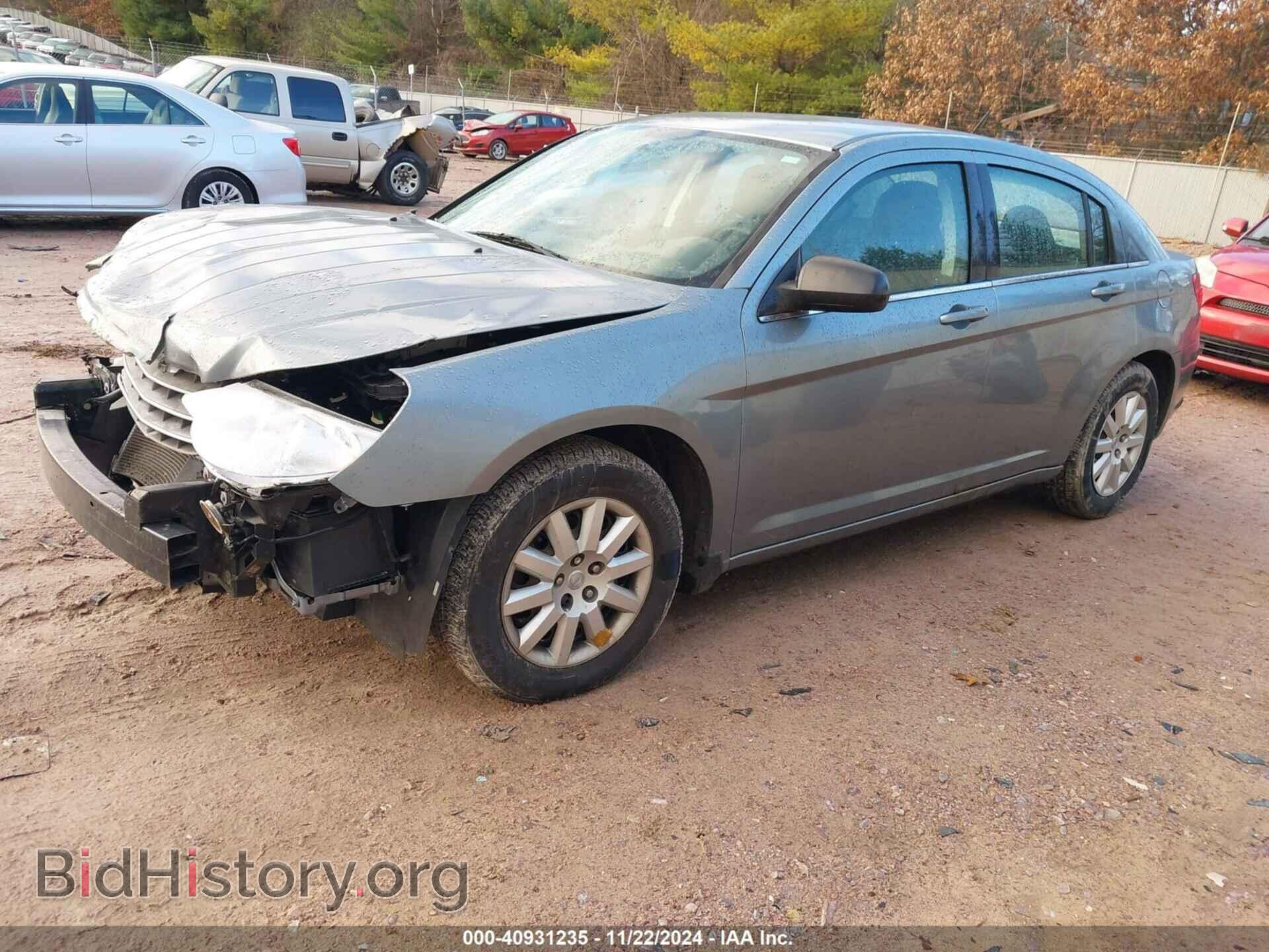 2010 CHRYSLER SEBRING - VIN: 1C3CC4FB2AN158823 - Фото 2