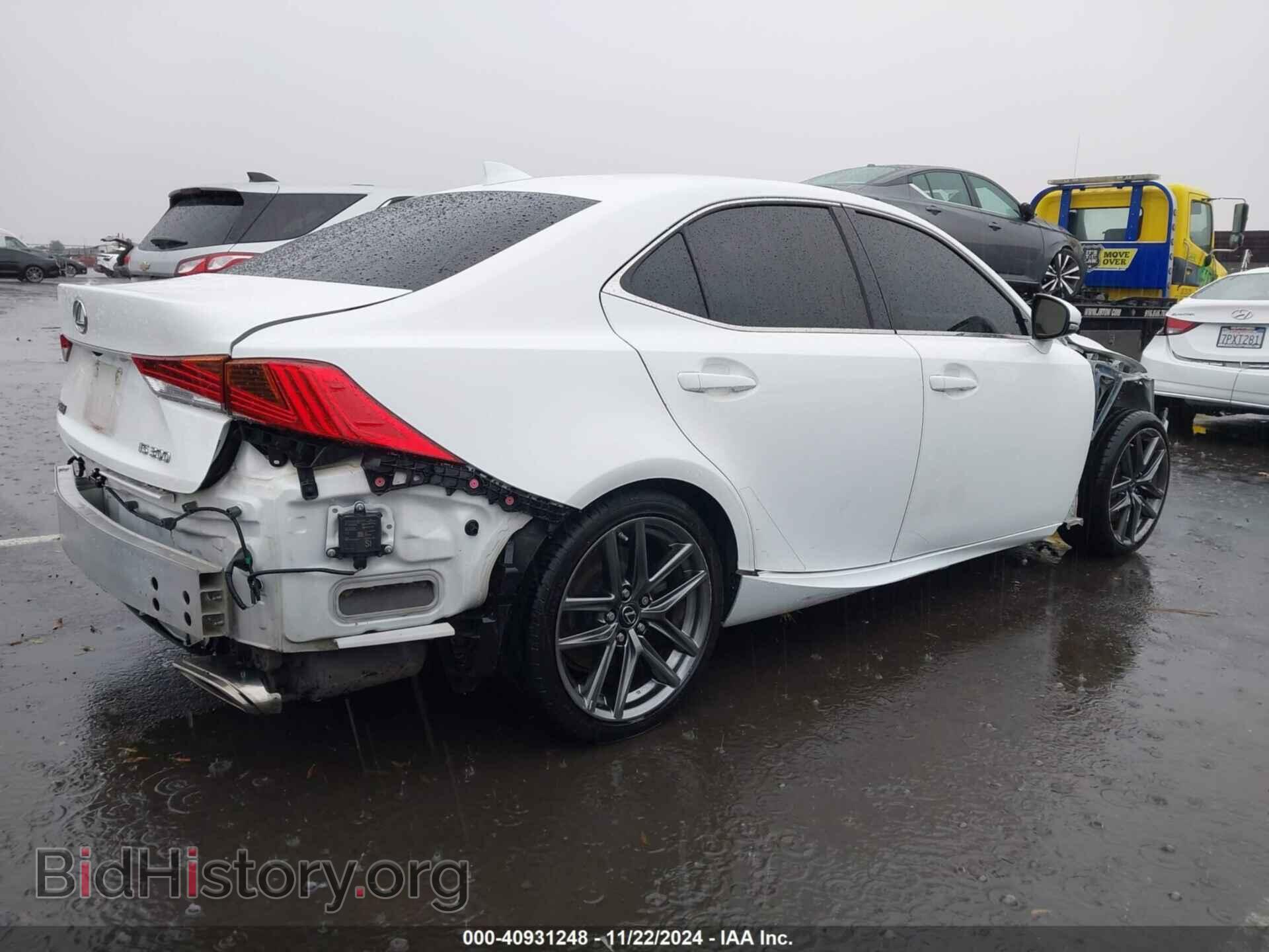 2018 LEXUS IS 300 - VIN: JTHBA1D24J5074063 - Фото 4