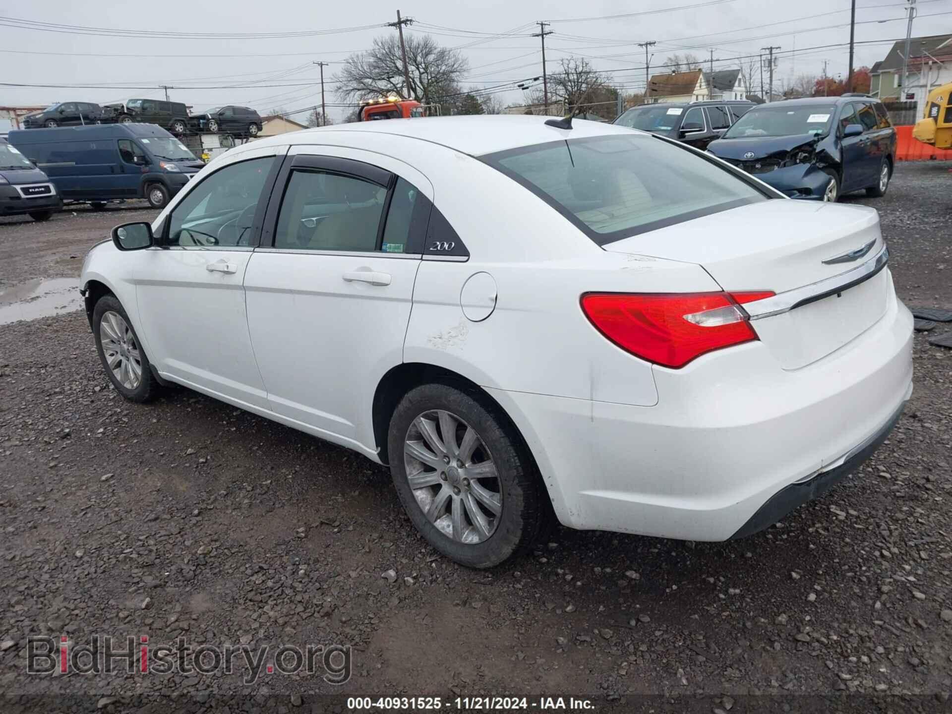 2011 CHRYSLER 200 - VIN: 1C3BC1FB4BN548186 - Фото 3