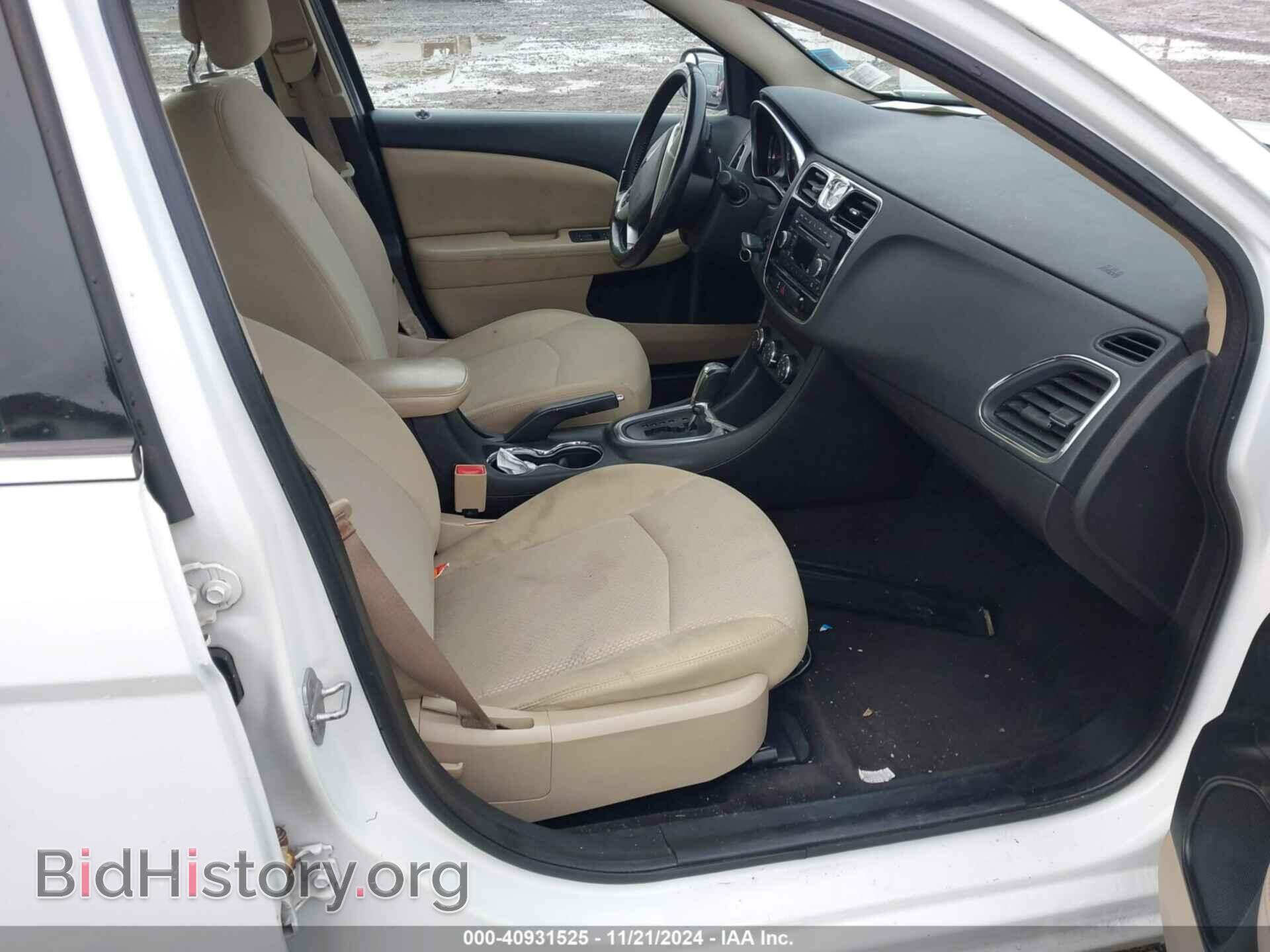 2011 CHRYSLER 200 - VIN: 1C3BC1FB4BN548186 - Фото 5
