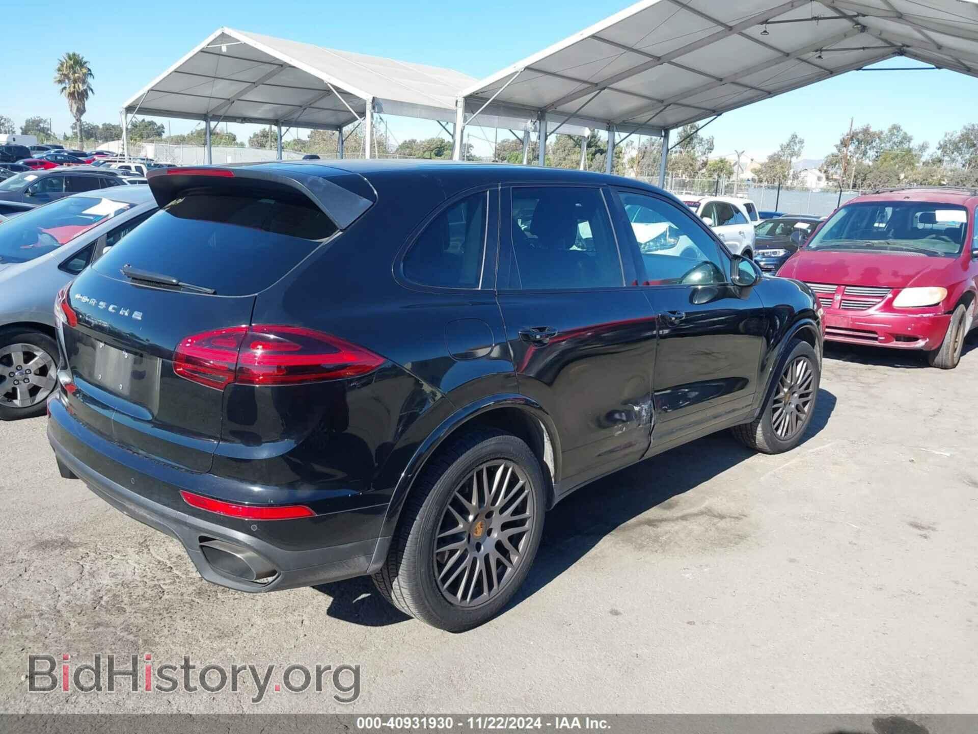 2017 PORSCHE CAYENNE - VIN: WP1AA2A22HKA81336 - Фото 4