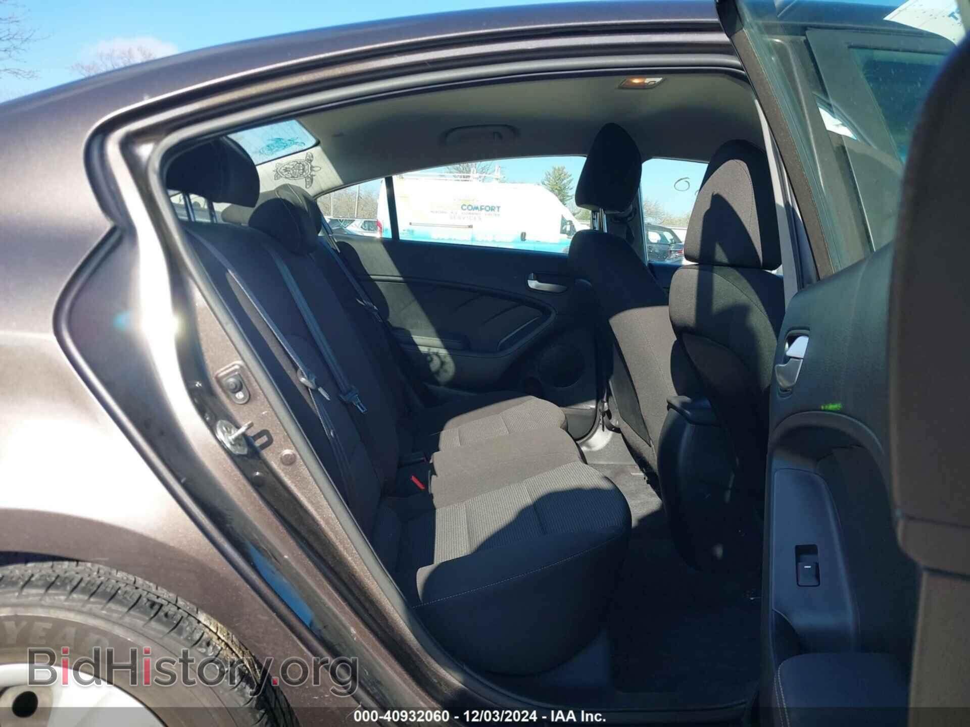 2017 KIA FORTE - VIN: 3KPFK4A73HE160867 - Фото 8